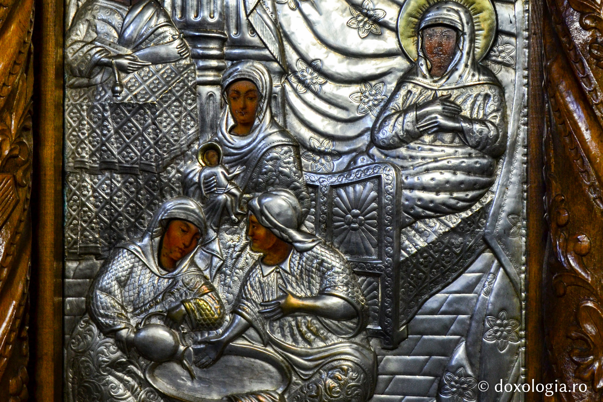 „Salvarea duhovnicească a Mănăstirii Tazlău este transformarea ei în mănăstire de maici”