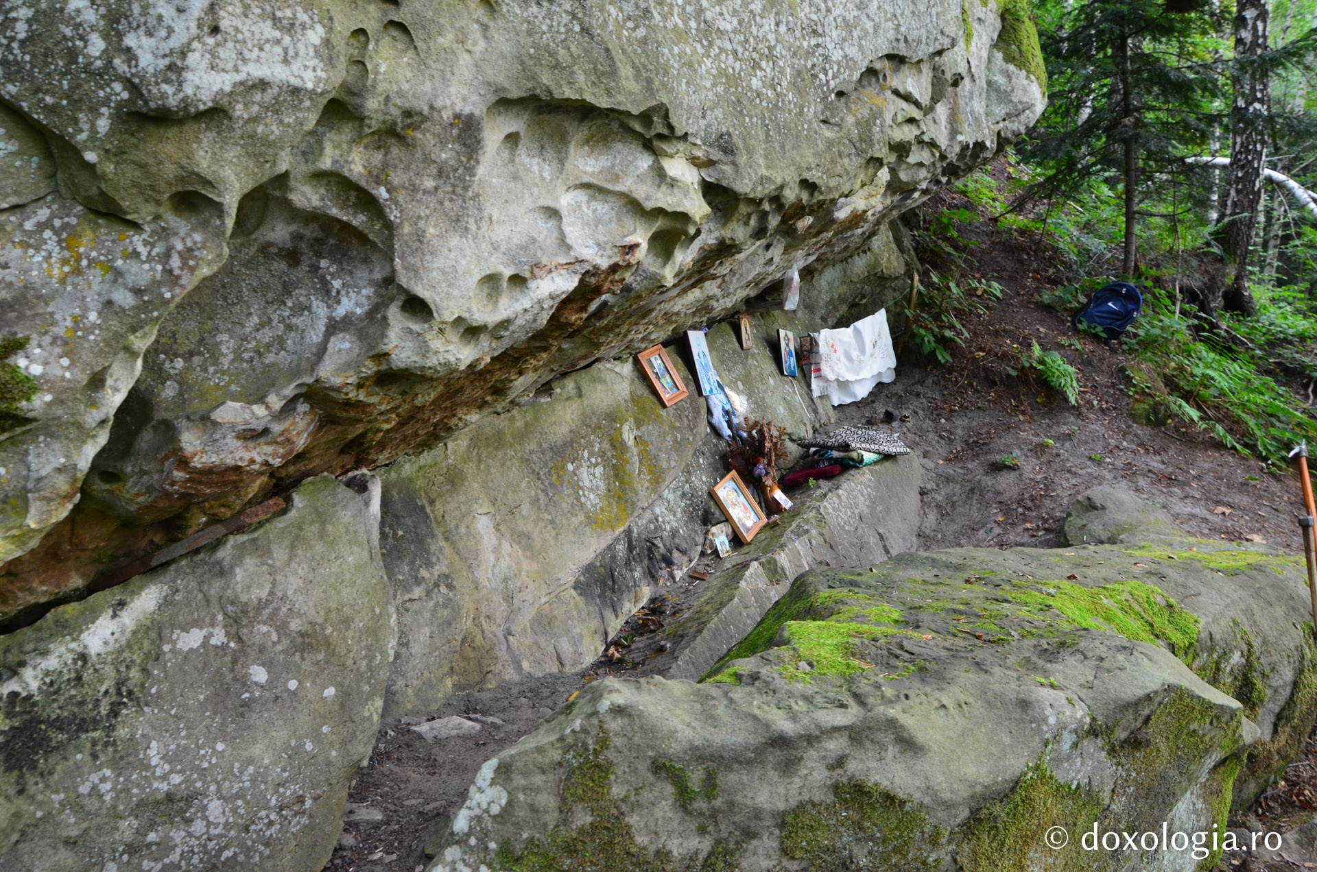 peștera Sfântului Cuvios Chiriac de la Tazlău