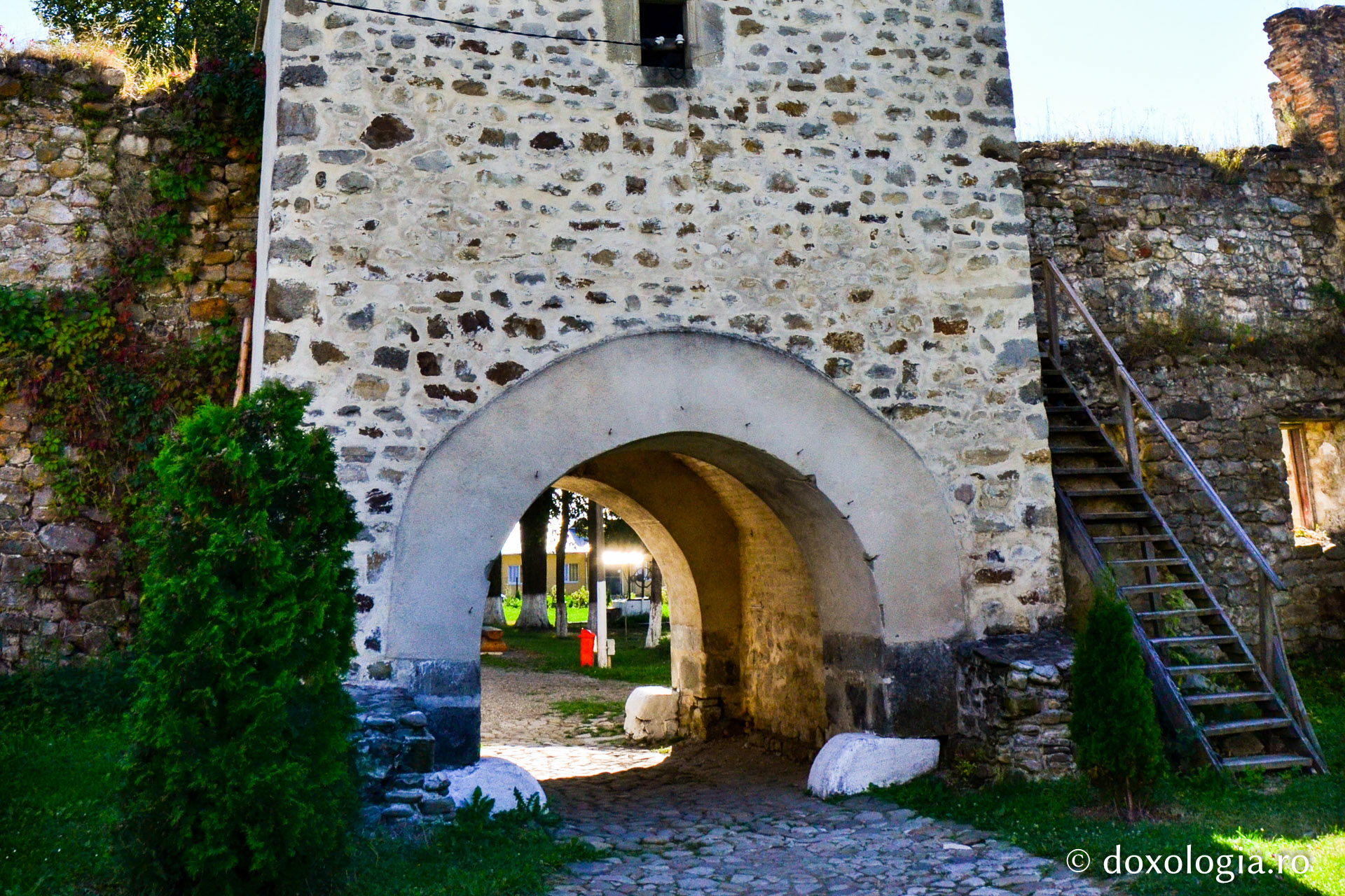 Mănăstirea Tazlău, după secularizare: începutul vieții de parohie