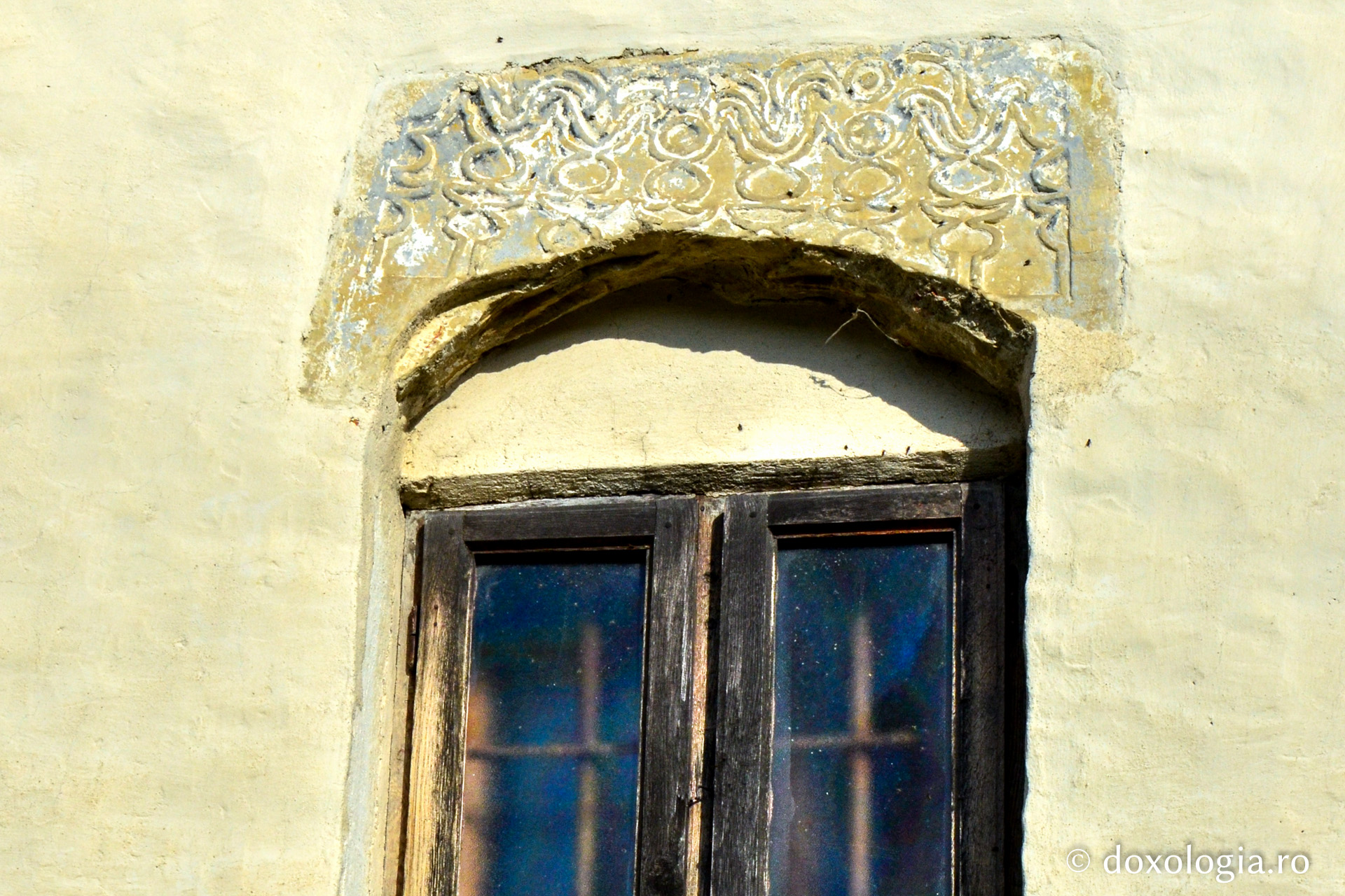 Linii arhitecturale la Mănăstirea Tazlău