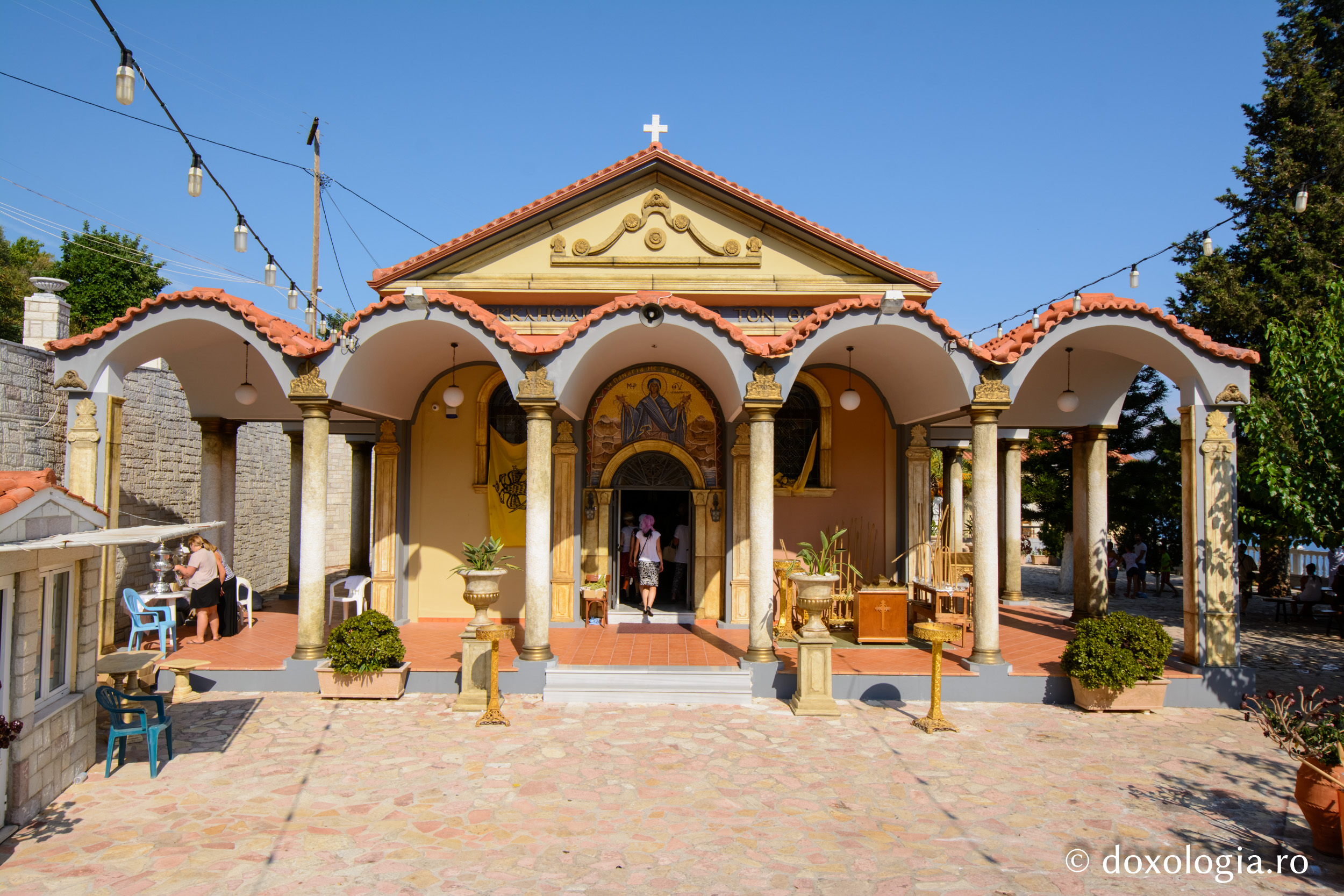 Biserica „Adormirea Maicii Domnului” – Langouvarda din Markopoulos, Grecia / Foto: Pr. Silviu Cluci Biserica „Adormirea Maicii Domnului” – Langouvarda din Markopoulos, Grecia