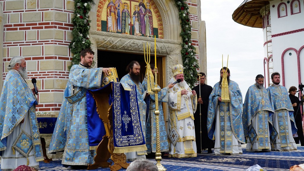 „Maica Domnului are în grijă întreaga Biserică“