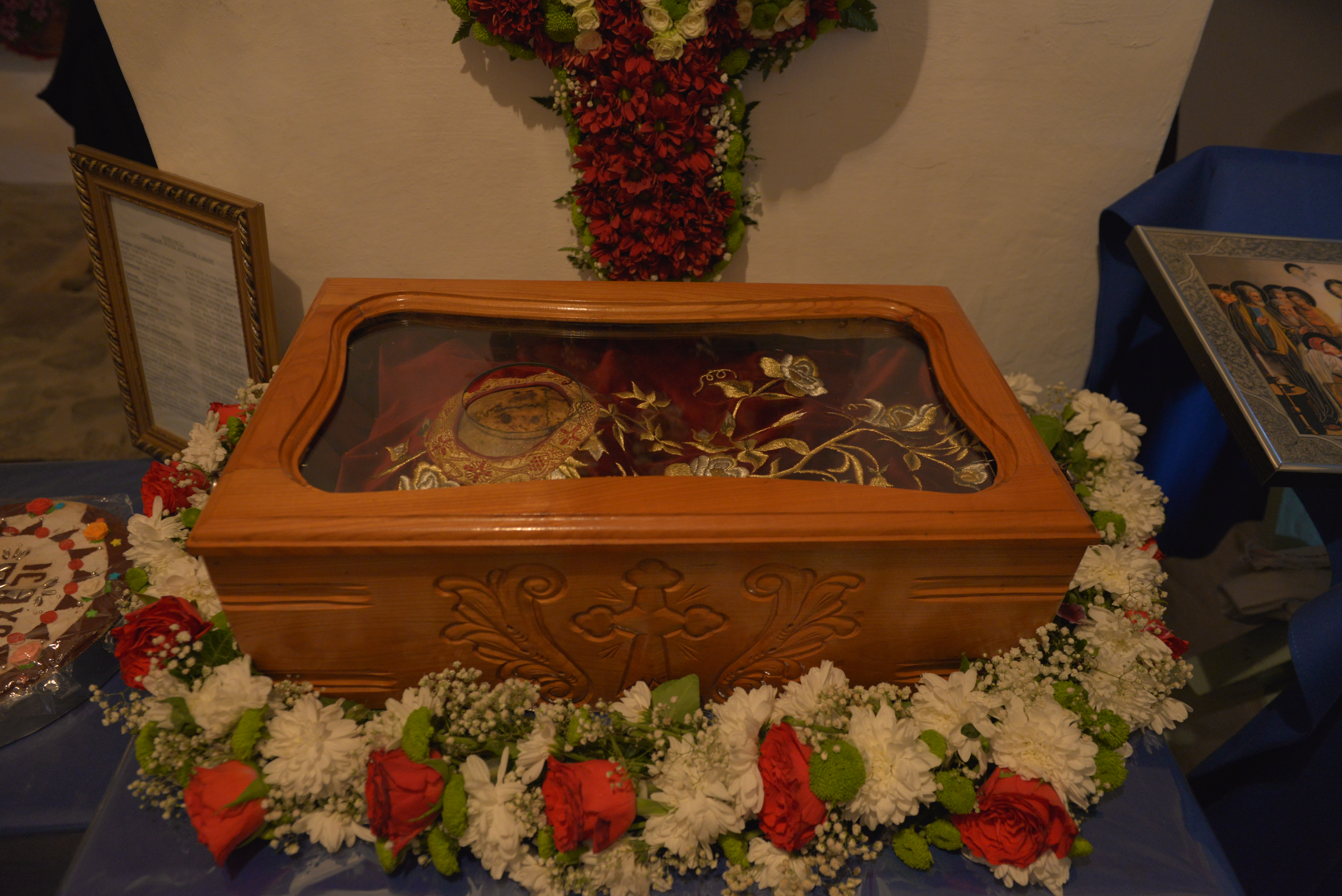 Foto: Constantin Comici Liturghie arhierească la hramul Mănăstirii Văratec ‒ cinstirea Sfântului Iosif de la Văratec