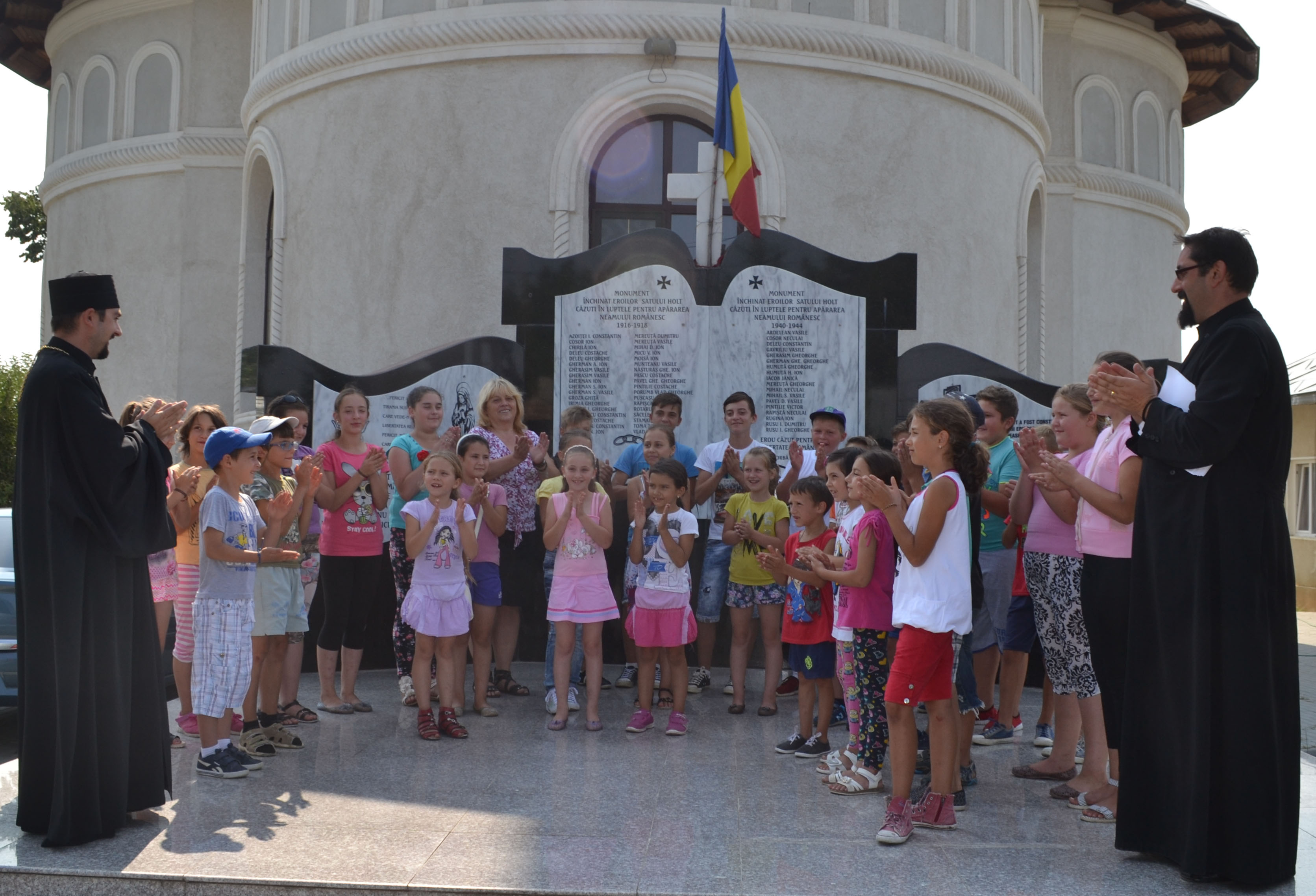 Şcoli de vară în parohiile Gura-Văii şi Holt Şcoli de vară în parohiile Gura-Văii şi Holt