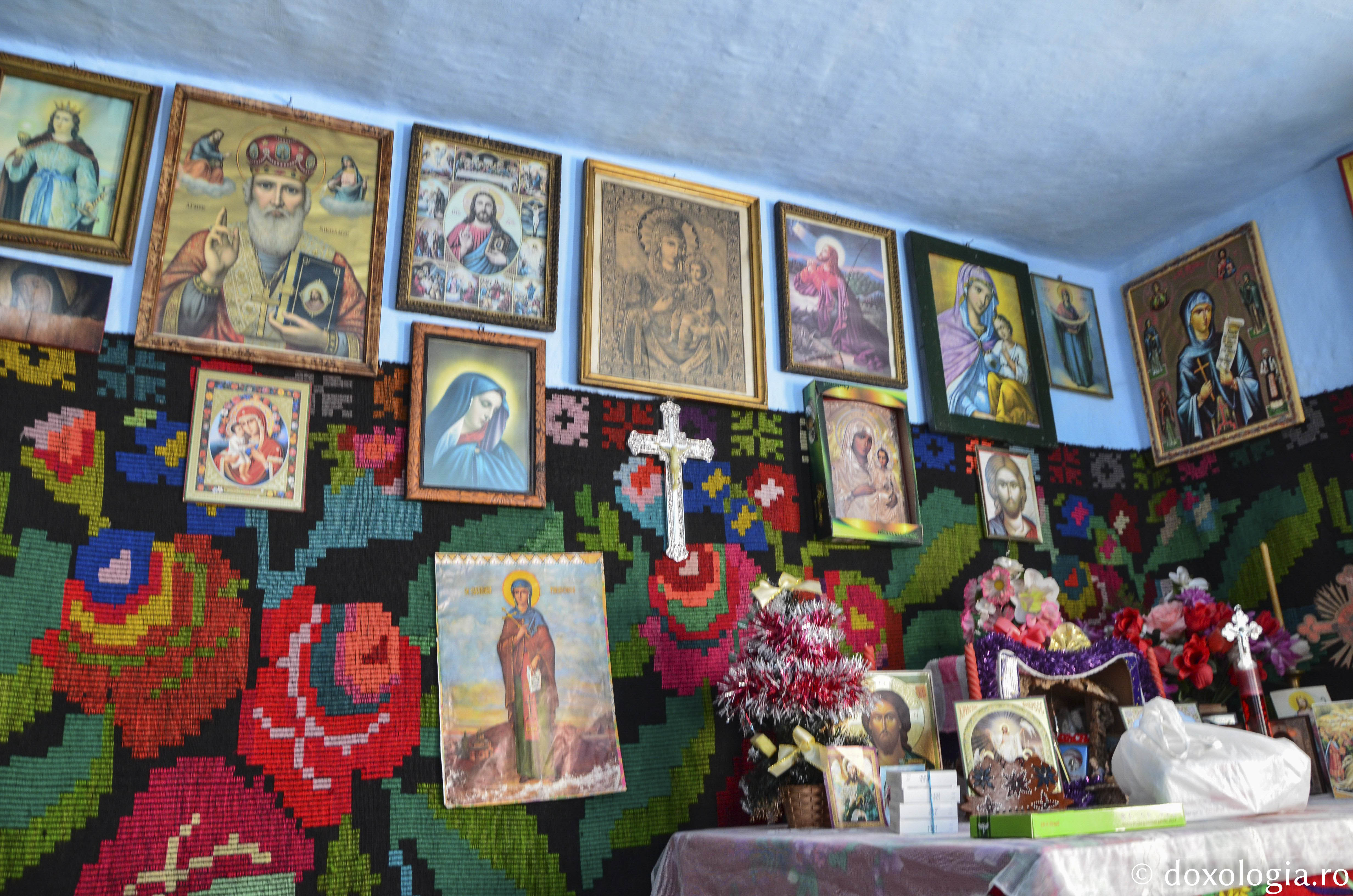 „A venit Decretul și ne-a sărit și mănăstirea, și profesoria”