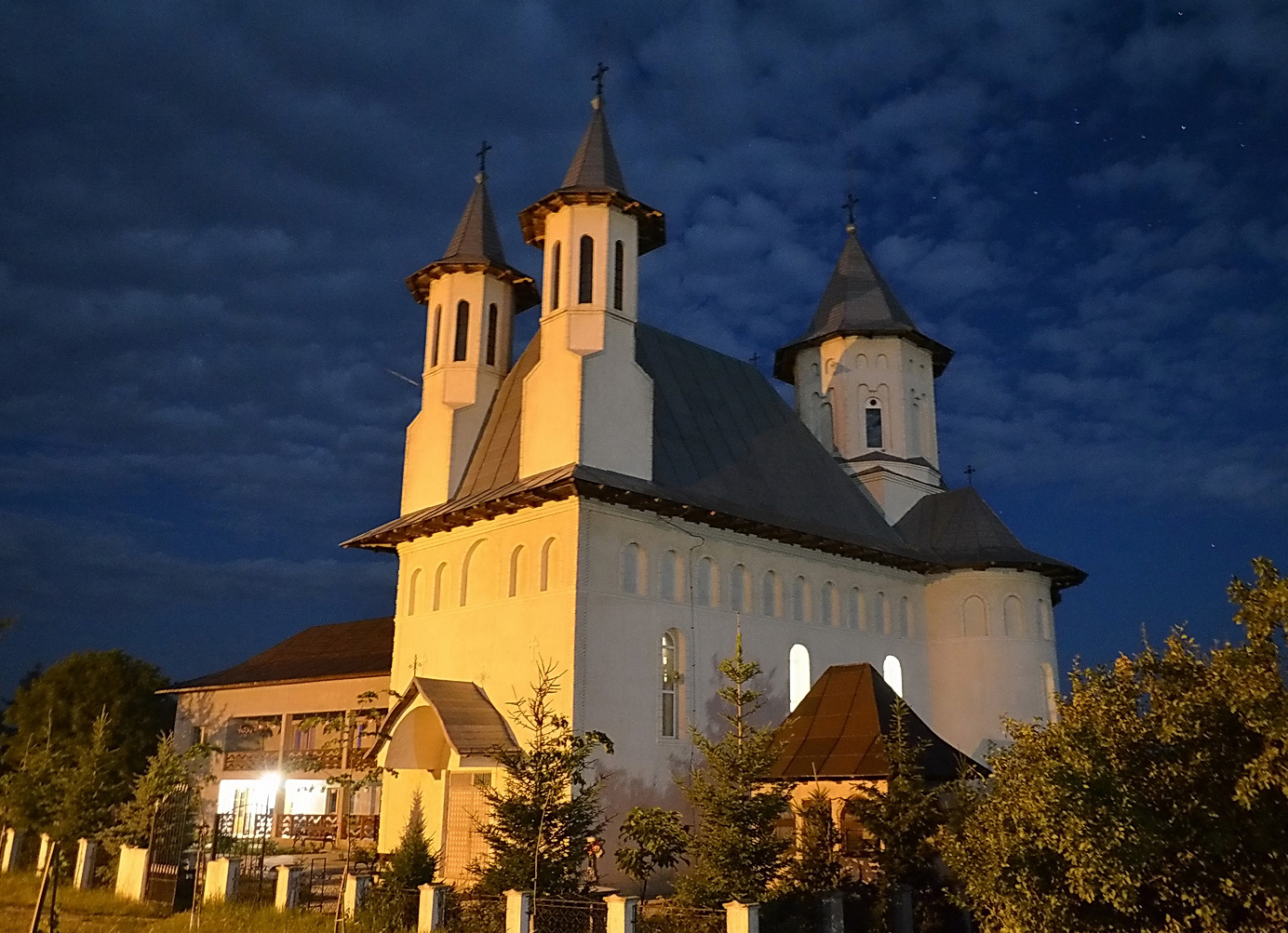 Sfințire de biserică în comuna Copălău din județul Botoșani