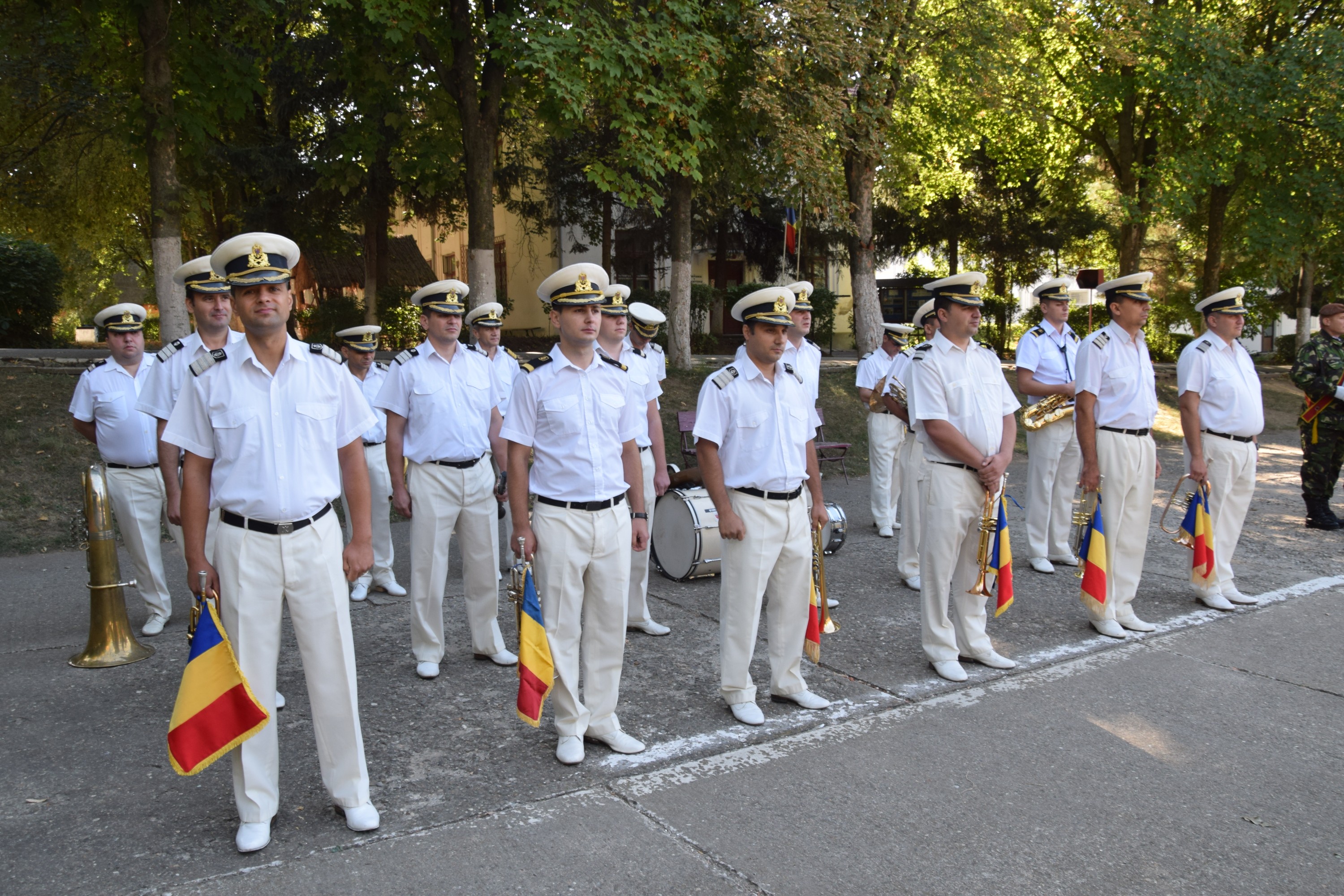 Slujbă de Te-Deum, la aniversarea a 22 de ani de la înfiinţarea Batalionului 151 Infanterie „Războieni” Slujbă de Te-Deum, la aniversarea a 22 de ani de la înfiinţarea Batalionului 151 Infanterie „Războieni”
