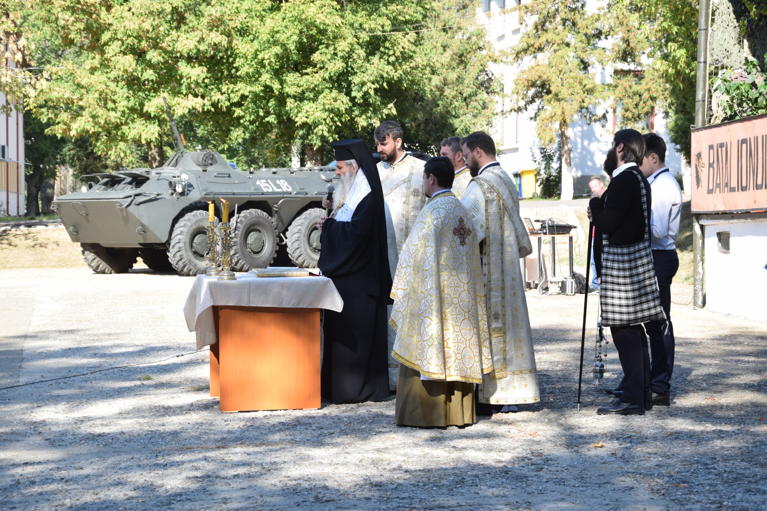 Slujbă de Te-Deum, la aniversarea a 22 de ani de la înfiinţarea Batalionului 151 Infanterie „Războieni” Slujbă de Te-Deum, la aniversarea a 22 de ani de la înfiinţarea Batalionului 151 Infanterie „Războieni”