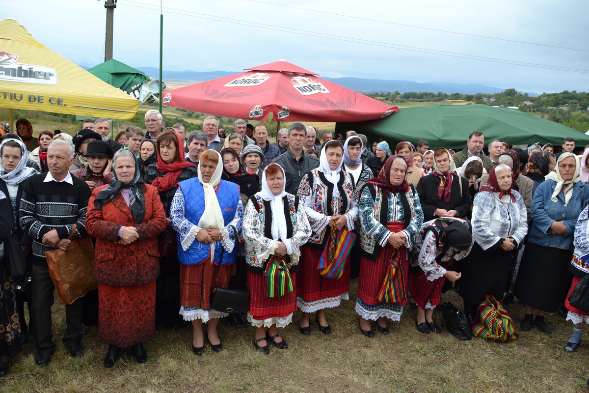 Paraclisul din Corni, sfinţit de PS Calinic Botoşăneanul