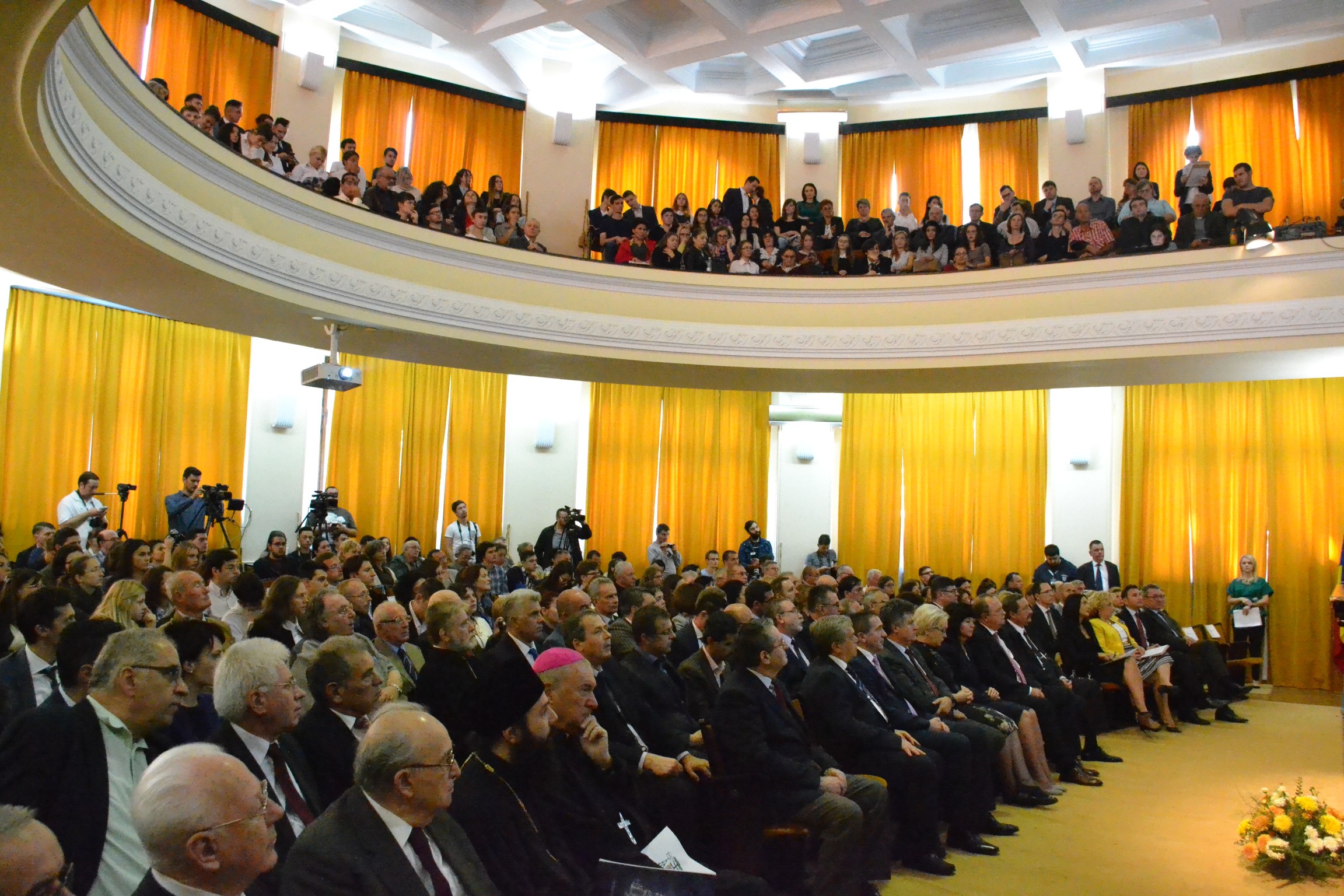 Deschidere de an universitar: „Omul nu poate fi redus la o minte care cugetă”