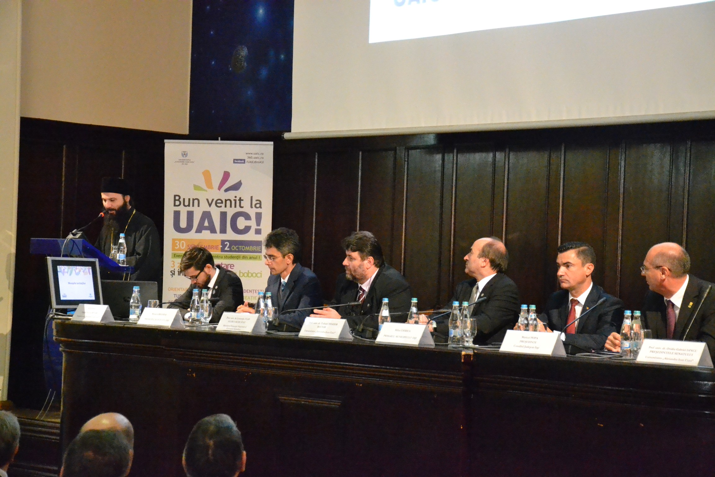 Deschidere de an universitar: „Omul nu poate fi redus la o minte care cugetă”