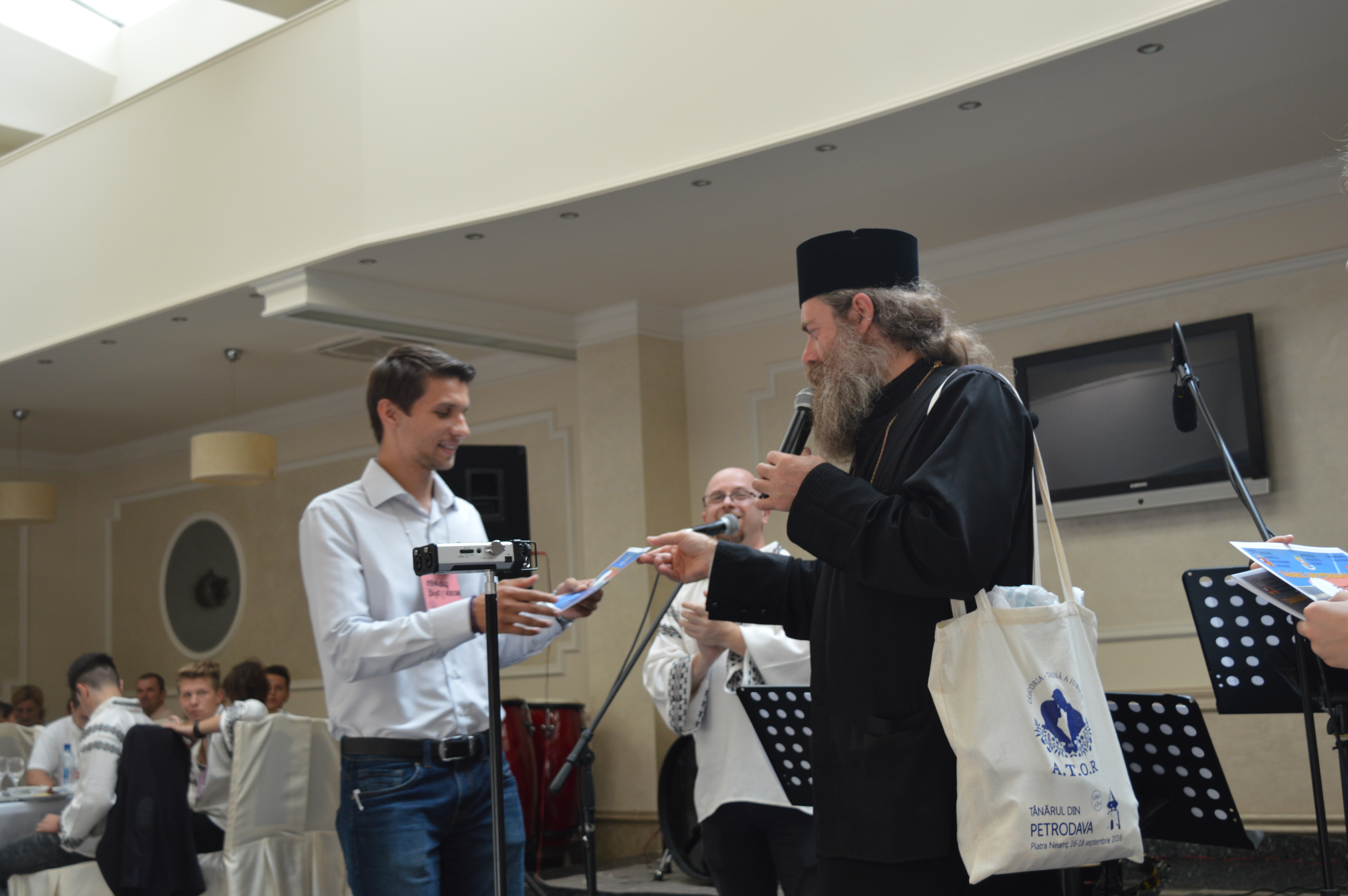 Bilanţul ediţiei a II-a a Taberei „Tânărul din Petrodava“ (GALERIE FOTO)