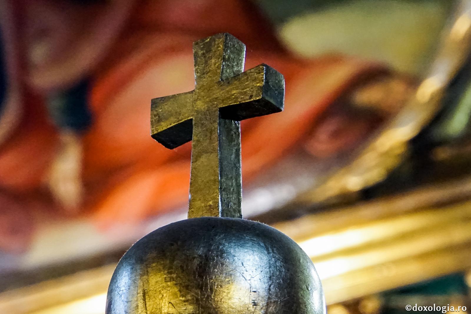 Crucea înseamnă lupta împotriva comodității de orice fel