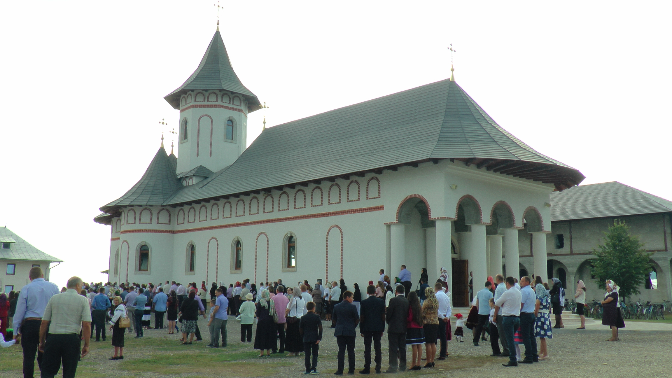 Hram la Mănăstirea „Nașterea Maicii Domnului” - Marginea