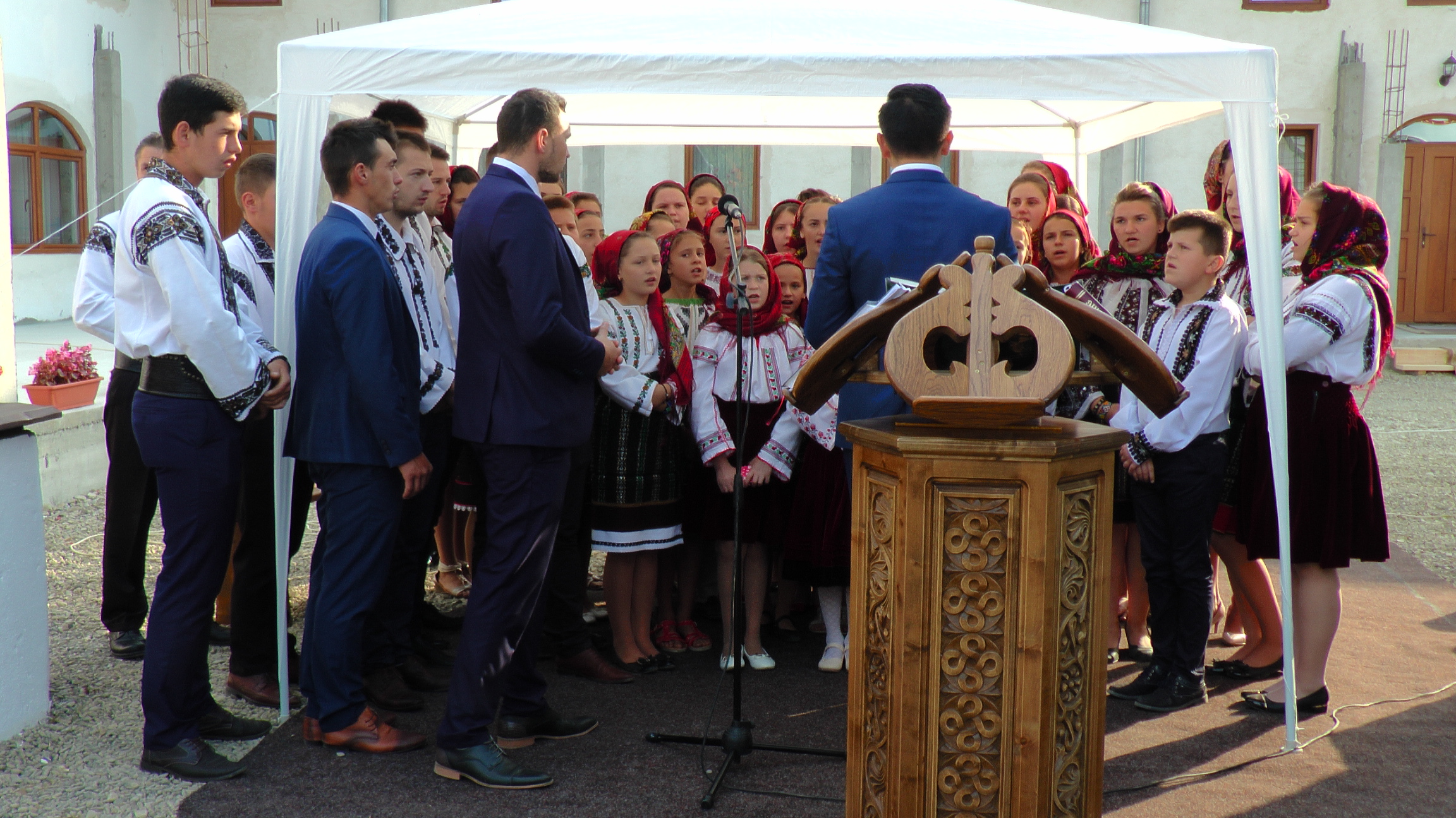 Hram la Mănăstirea „Nașterea Maicii Domnului” - Marginea