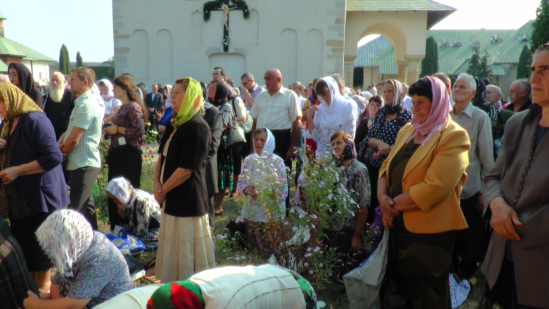 Brâul Maicii Domnului, adus la hramul Mănăstirii Râșca
