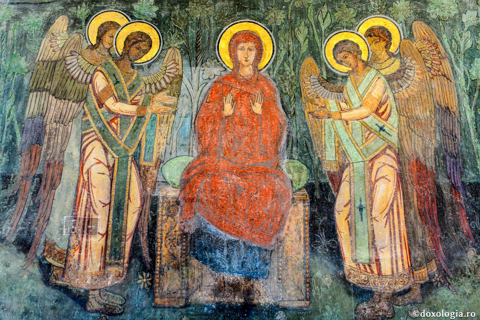 Maica Domnului răsplăteşte cu darul cântării pe Roman, pentru dragostea şi evlavia lui
