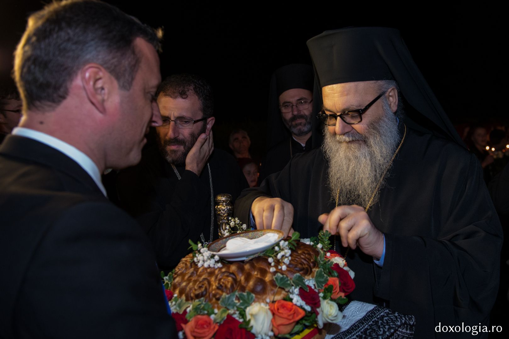 Întâmpinarea Patriarhului Ioan al X-lea la Mănăstirea Putna (GALERIE FOTO)