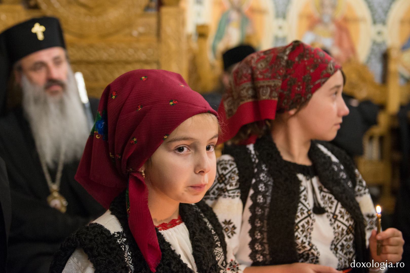 Întâmpinarea Patriarhului Ioan al X-lea la Mănăstirea Putna (GALERIE FOTO)