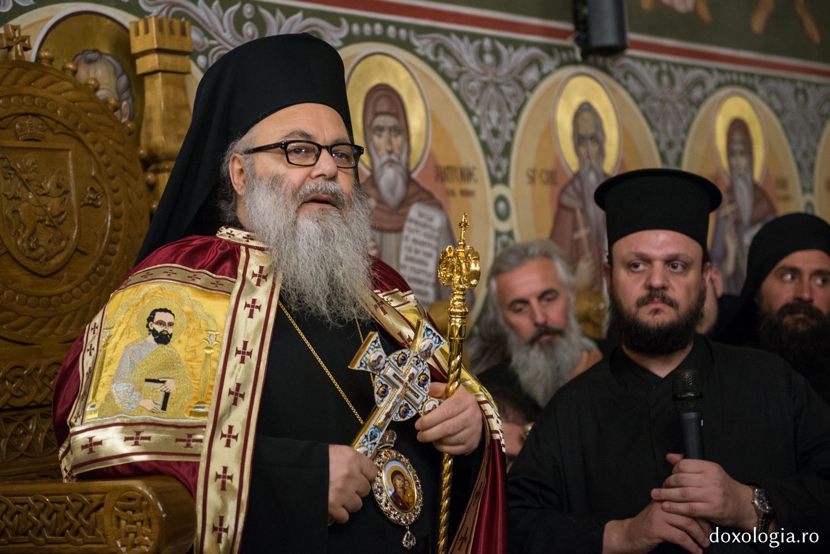 Întâmpinarea Patriarhului Ioan al X-lea la Mănăstirea Putna (GALERIE FOTO)