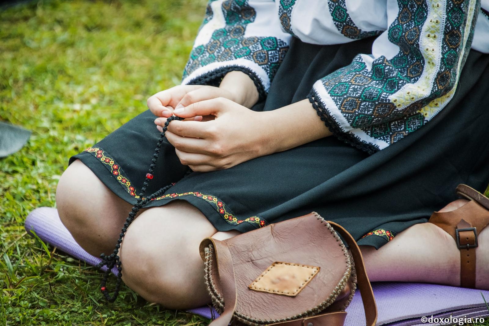 Pentru cei începători în viața duhovnicească Sfinții Părinți recomandă rugăciunea verbală