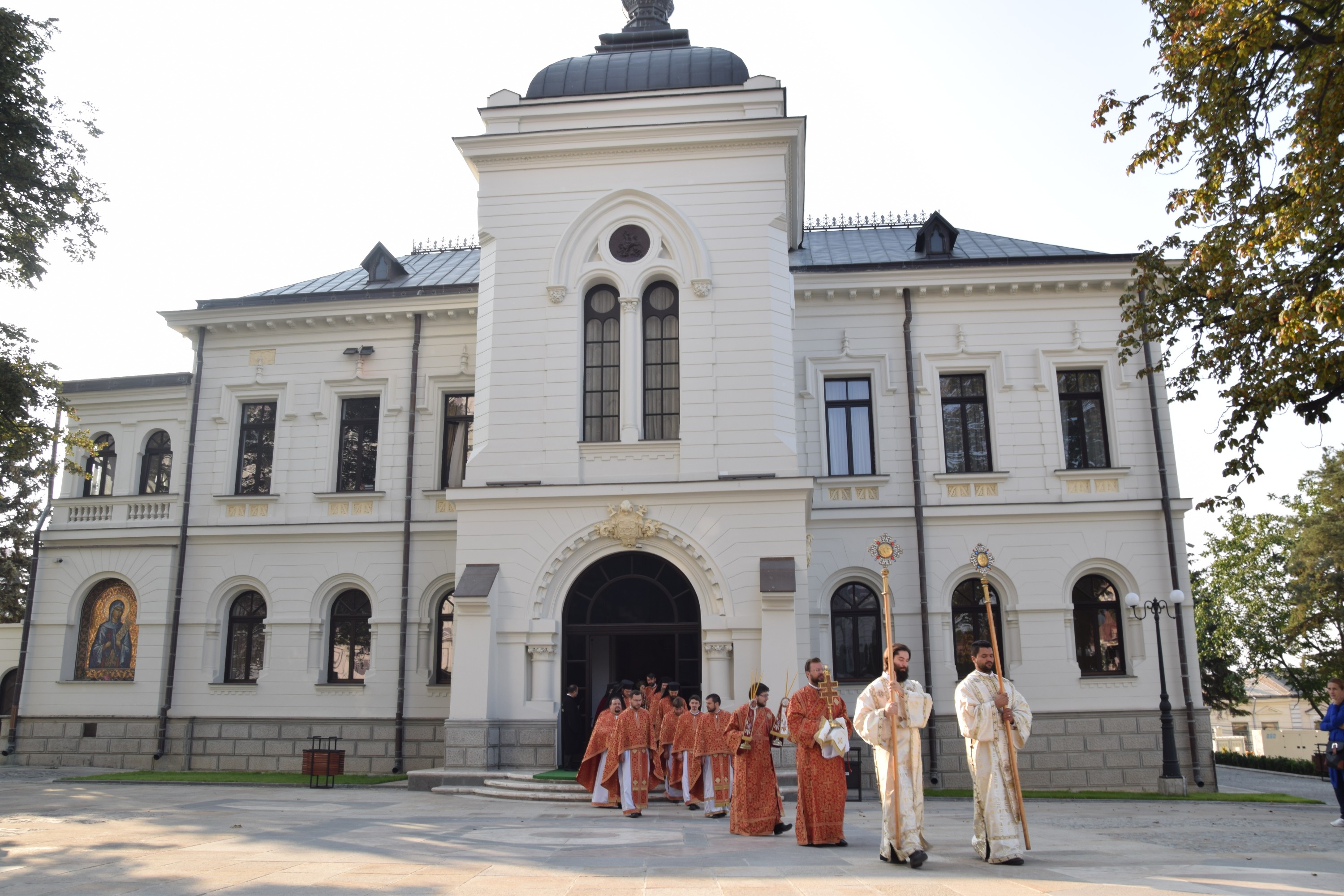 IPS Părinte Mitropolit Teofan: „Crucea înseamnă lupta împotriva comodității de orice fel”