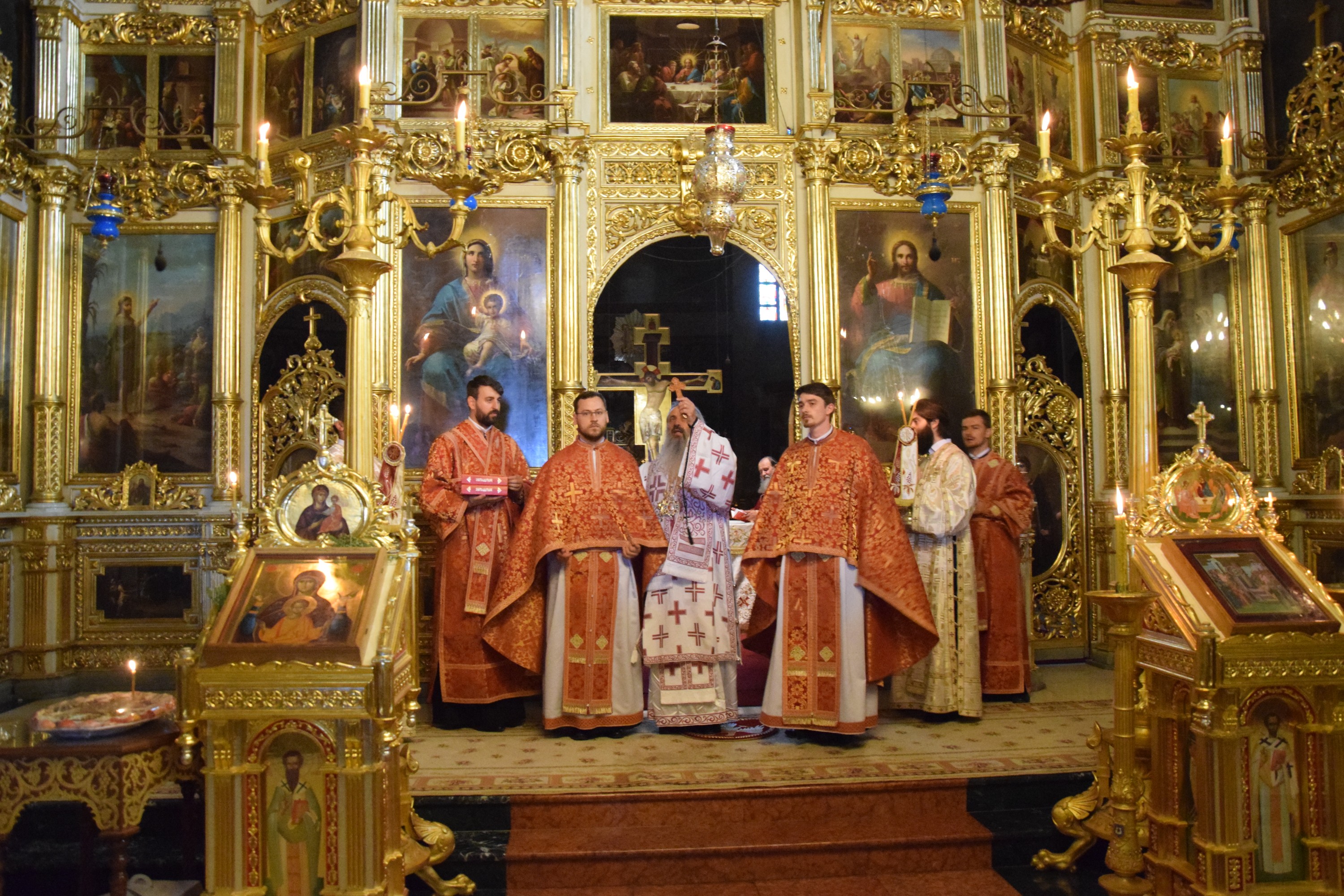 IPS Părinte Mitropolit Teofan: „Crucea înseamnă lupta împotriva comodității de orice fel”