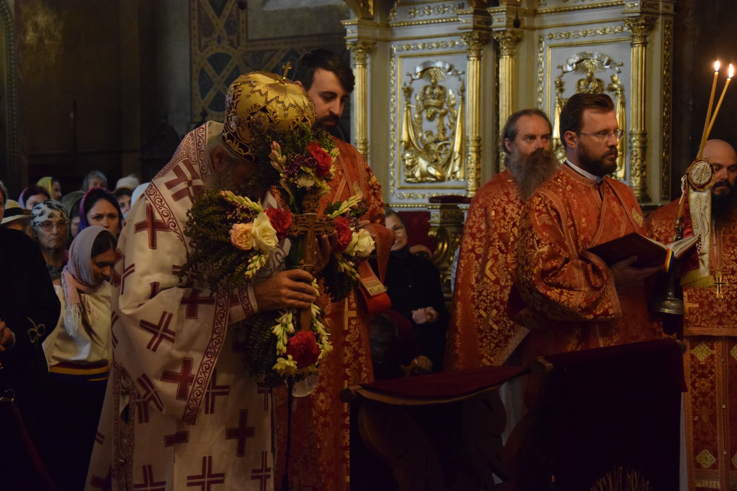 IPS Părinte Mitropolit Teofan: „Crucea înseamnă lupta împotriva comodității de orice fel”