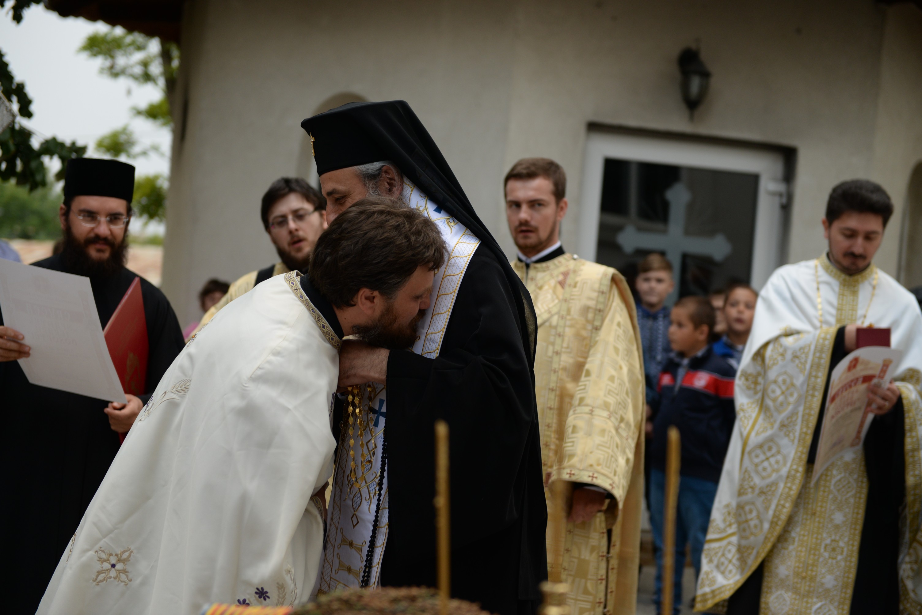 Sfințirea complexului social al Parohiei „Sfântul M. Mucenic Gheorghe“ din Săveni