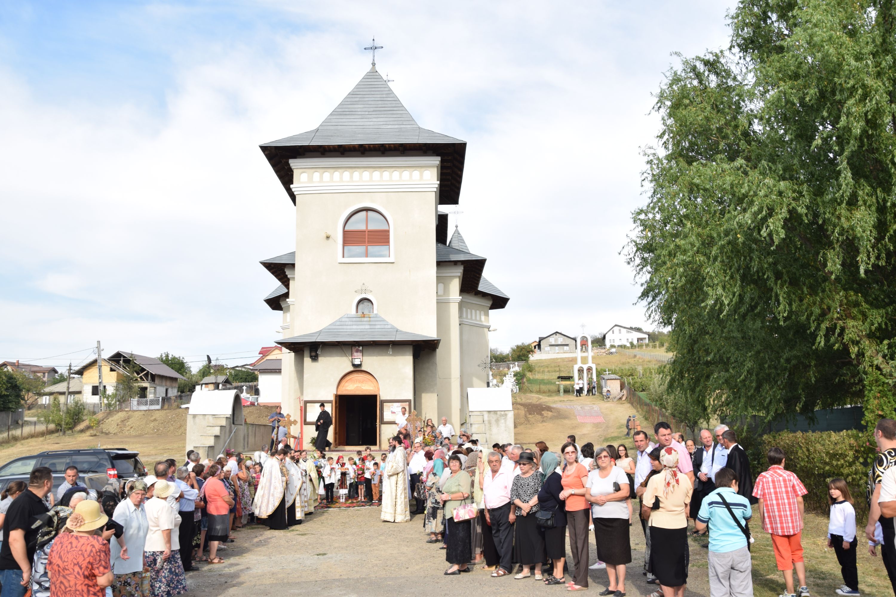 Casa de prăznuire „Prodromiţa“, sfințită de IPS Mitropolit Teofan (Galerie foto) Casa de prăznuire „Prodromiţa“, sfințită de IPS Mitropolit Teofan (Galerie foto)