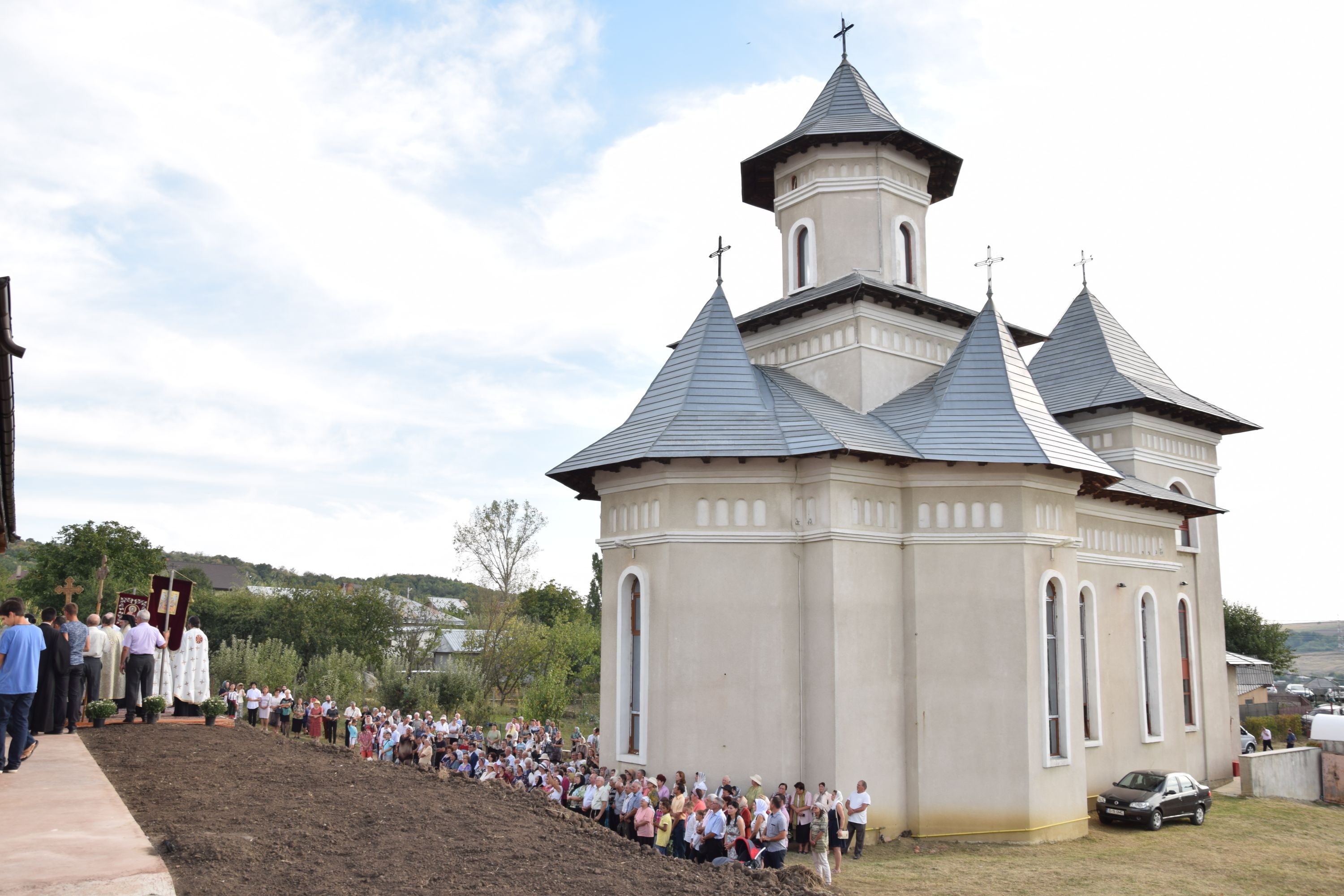 Casa de prăznuire „Prodromiţa“, sfințită de IPS Mitropolit Teofan (Galerie foto) Casa de prăznuire „Prodromiţa“, sfințită de IPS Mitropolit Teofan (Galerie foto)