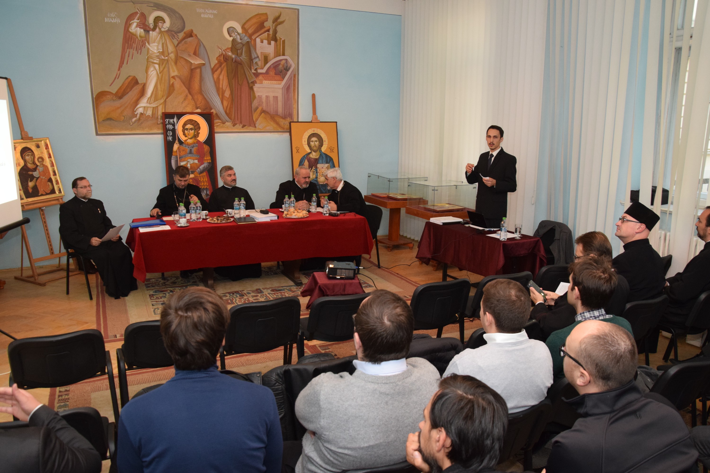 Două teze de doctorat notate cu „Foarte Bine”, la Facultatea de Teologie din Iași Două teze de doctorat notate cu „Foarte Bine”, la Facultatea de Teologie din Iași