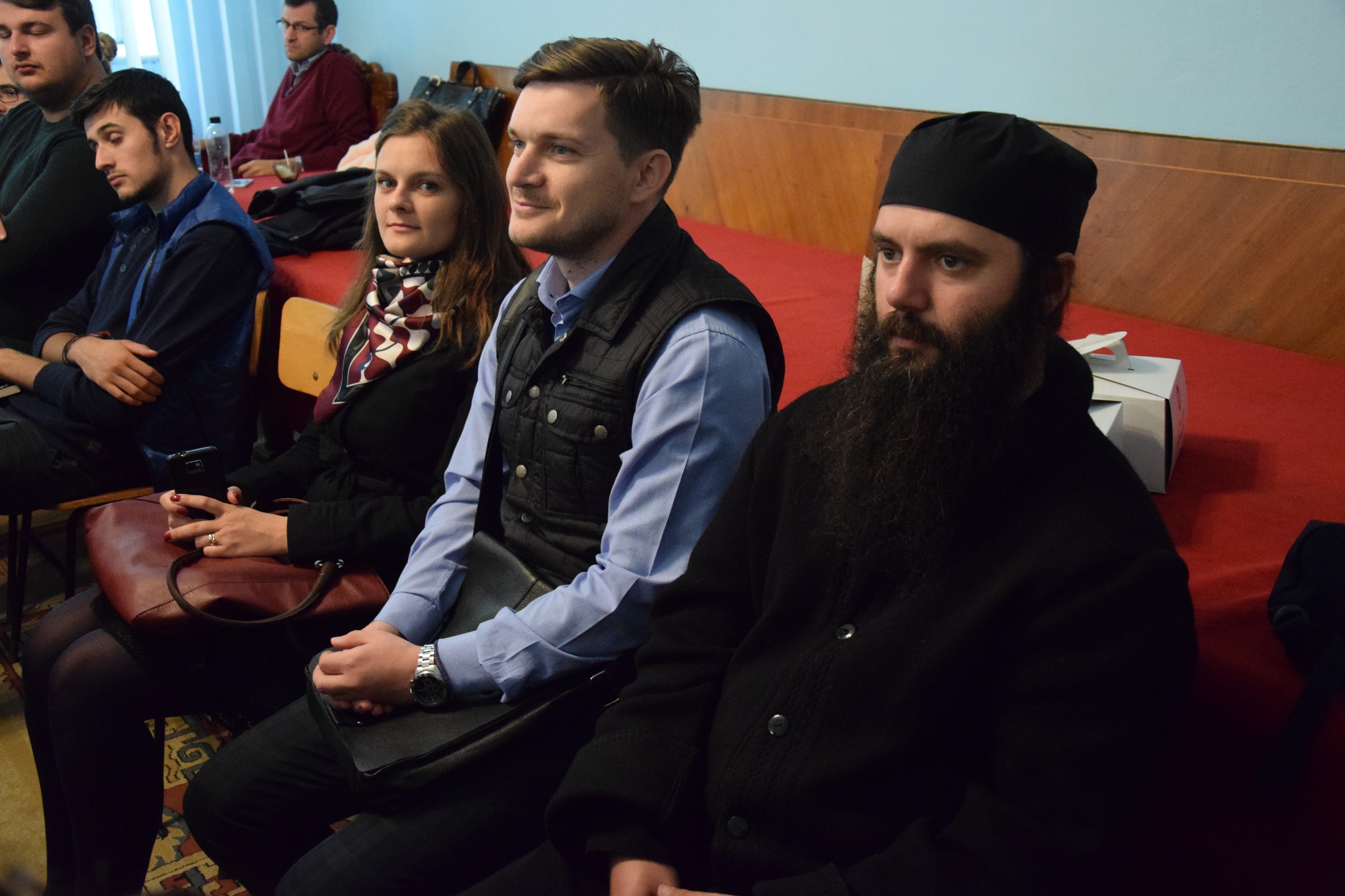 Părintele Cristian Dăscălescu şi Valentin Ţoc, doctori ai Facultăţii de Teologie Ortodoxă „Dumitru Stăniloae“ din Iaşi