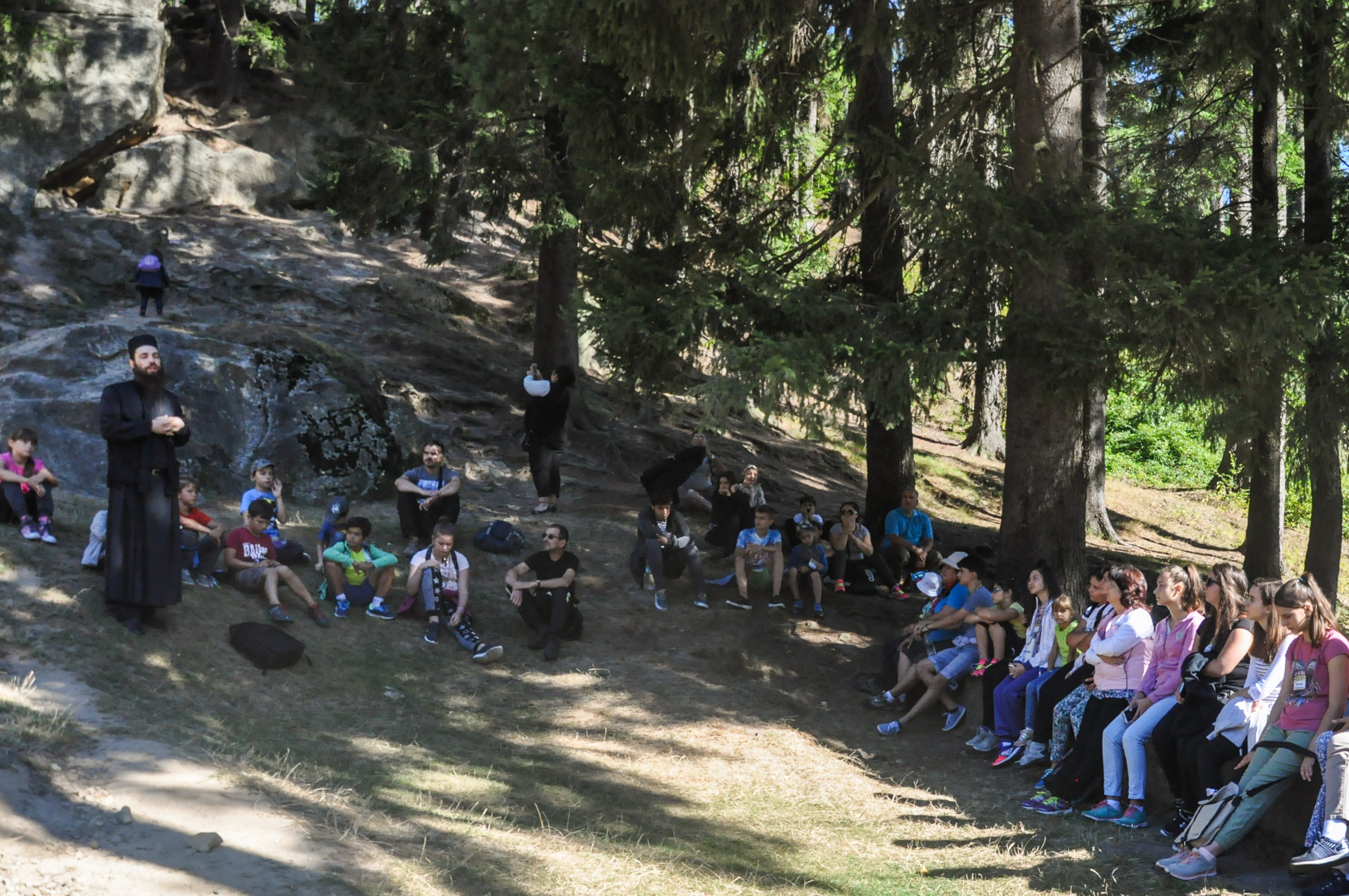 Tabăra APOR Vrancea și APOR Suceava, la Mănăstirea Putna