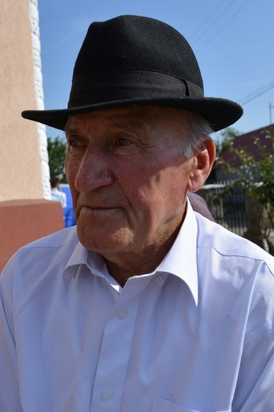 Zi de aleasă bucurie la resfinţirea bisericii din Vlădeni