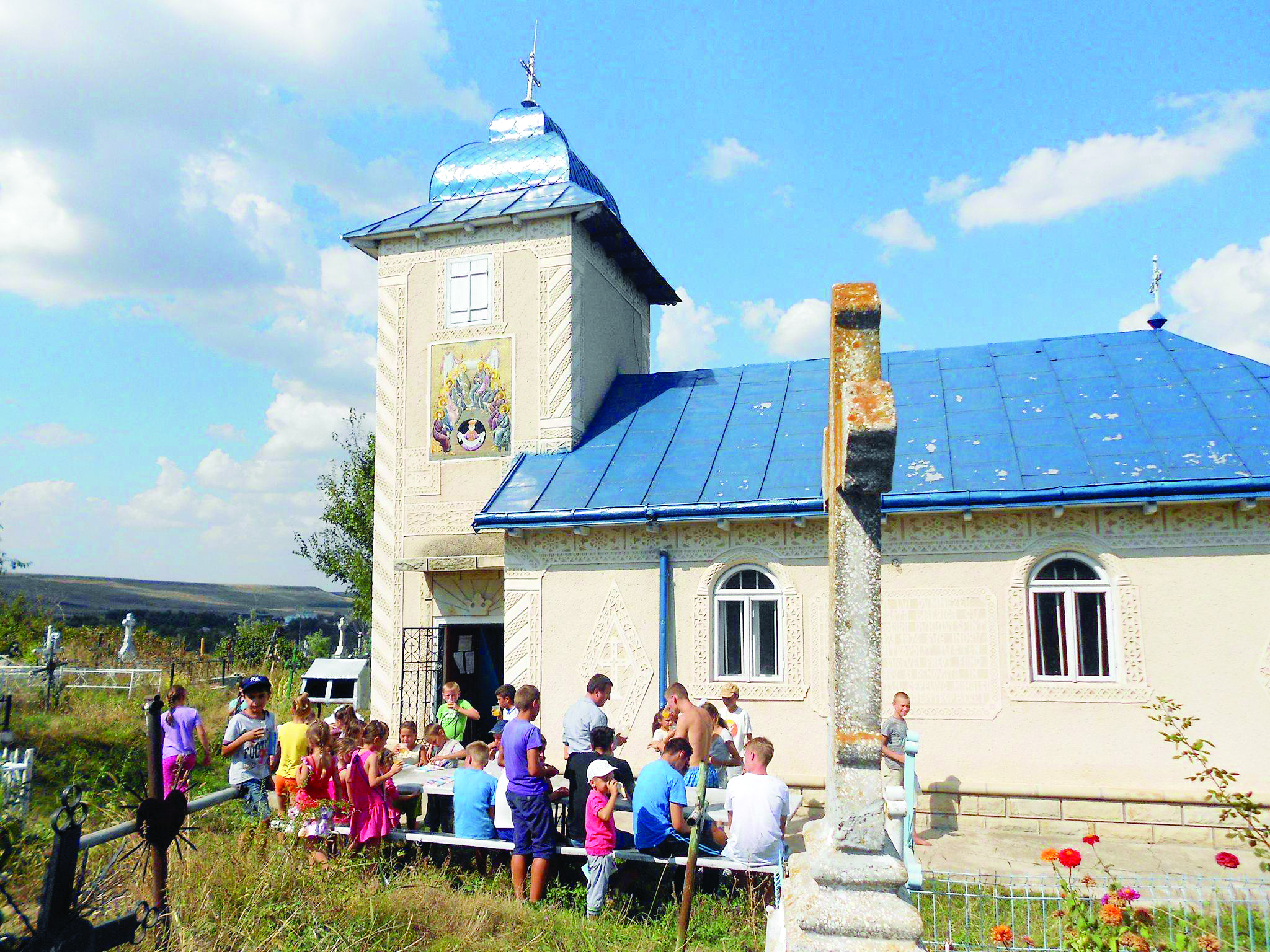 Comunitatea care a înţeles că totul se poate realiza prin muncă, jertfă şi dăruire