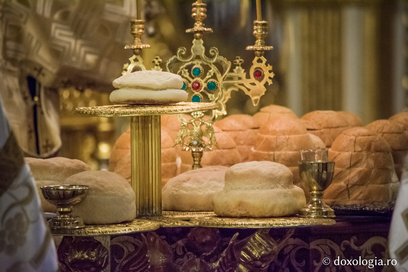 Priveghere la Catedrală ‒ Sfinte Mare Mucenice Gheorghe, roagă-te pentru noi! (galerie FOTO)