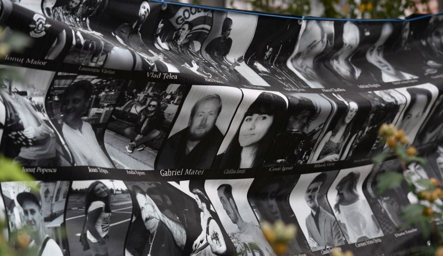 Sfințirea monumentului funerar dedicat victimelor din Clubul Colectiv