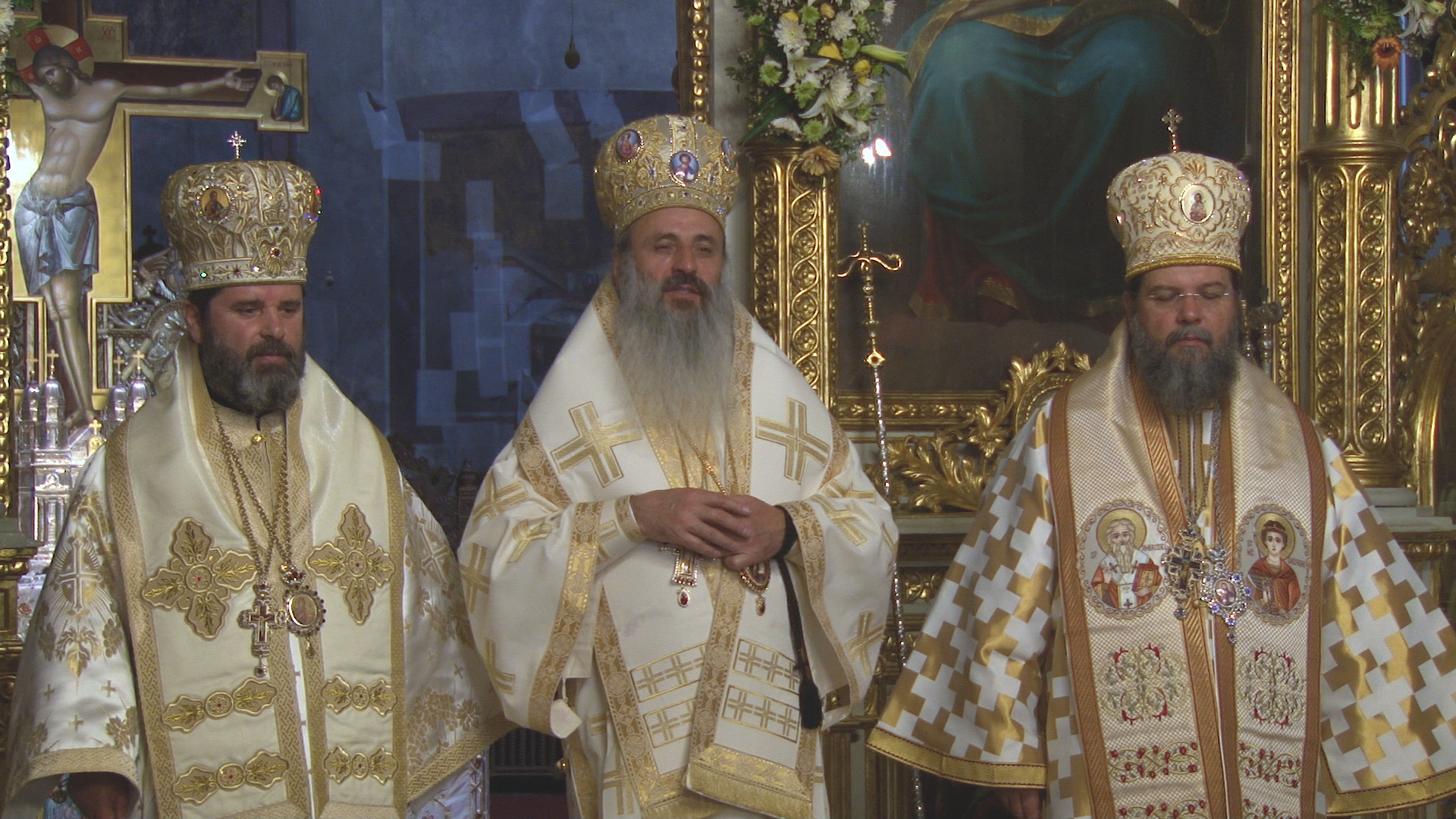 (Video) Trei ierarhi au slujit la Catedrala Mitropolitană în Duminica a XXI-a după Rusalii
