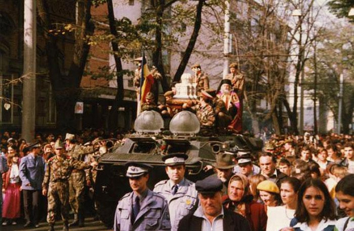 Două decenii de la Aducerea moaştelor Sfântului Apostol Andrei la Iaşi