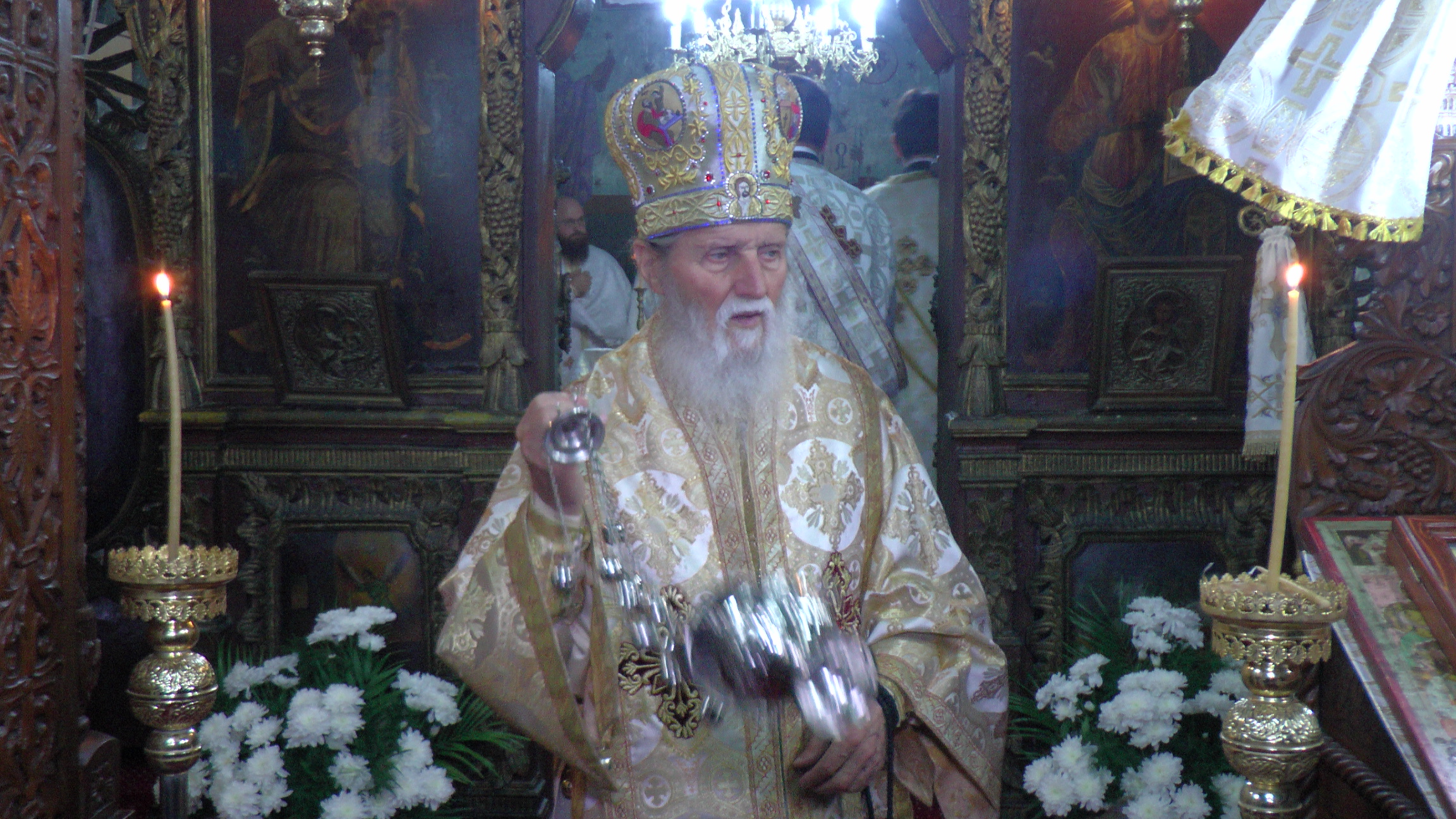 Sfântă Liturghie arhierească și sfințire de praznicar în Parohia Valea-Moldovei