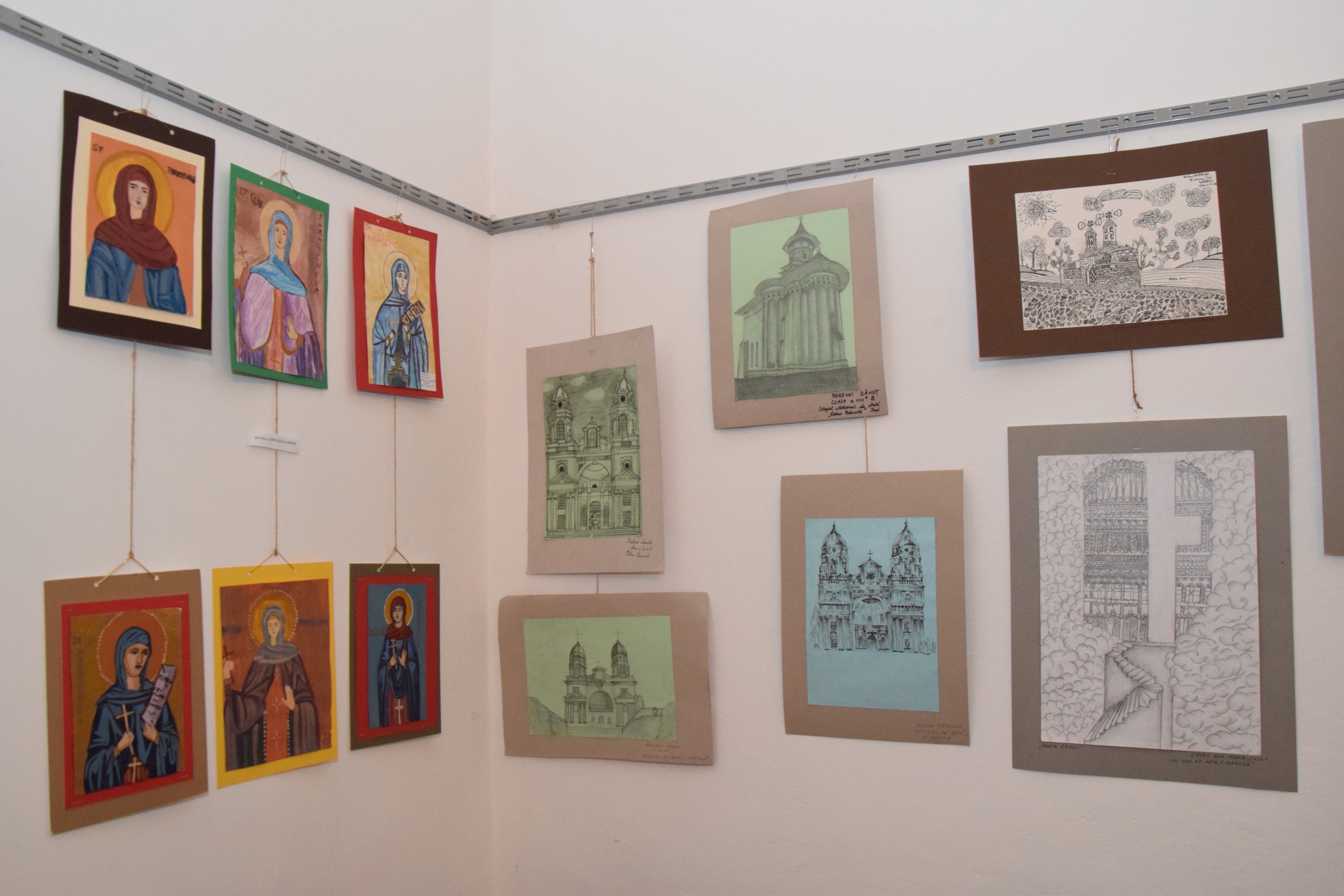 Vernisajul expoziţiei „Sfânta Cuvioasă Parascheva, emblema spiritualităţii ieşene“