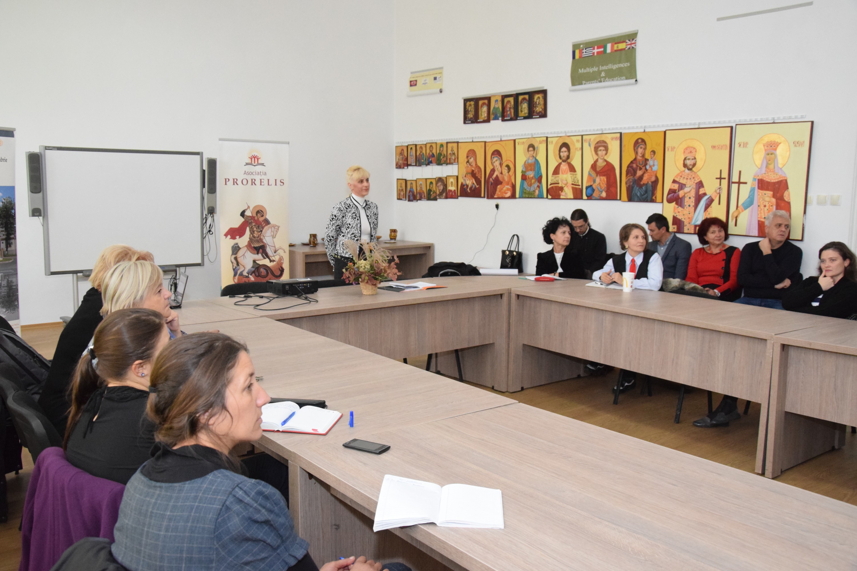 Vernisajul expoziţiei „Sfânta Cuvioasă Parascheva, emblema spiritualităţii ieşene“