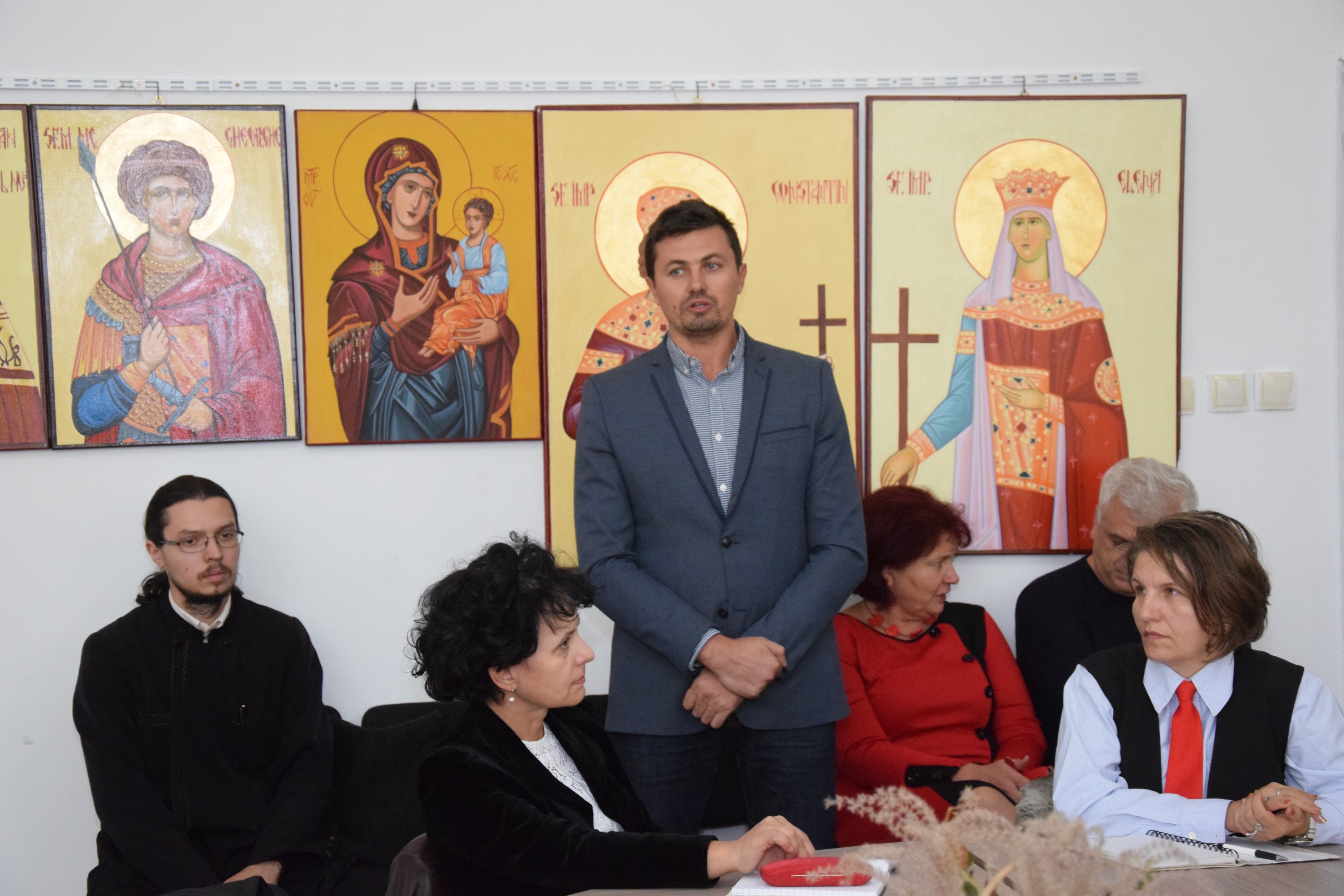 Vernisajul expoziţiei „Sfânta Cuvioasă Parascheva, emblema spiritualităţii ieşene“