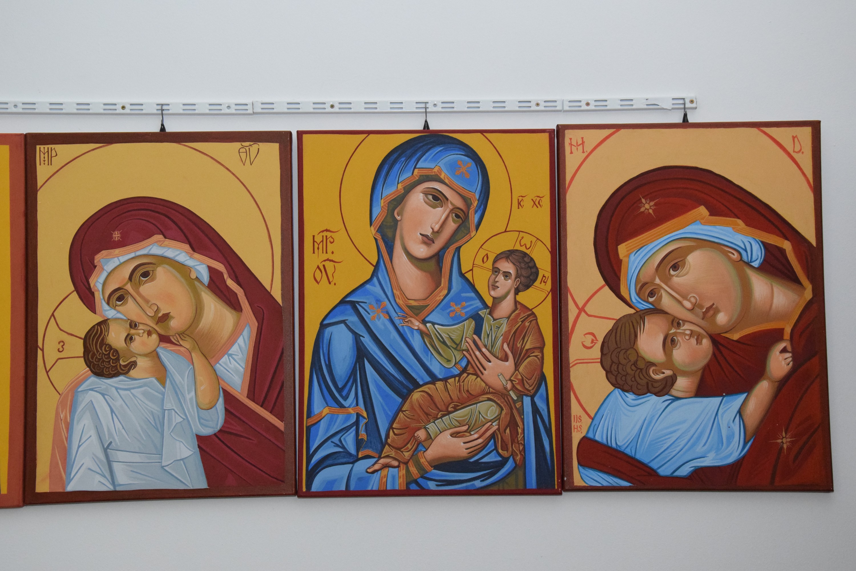 Vernisajul expoziţiei „Sfânta Cuvioasă Parascheva, emblema spiritualităţii ieşene“