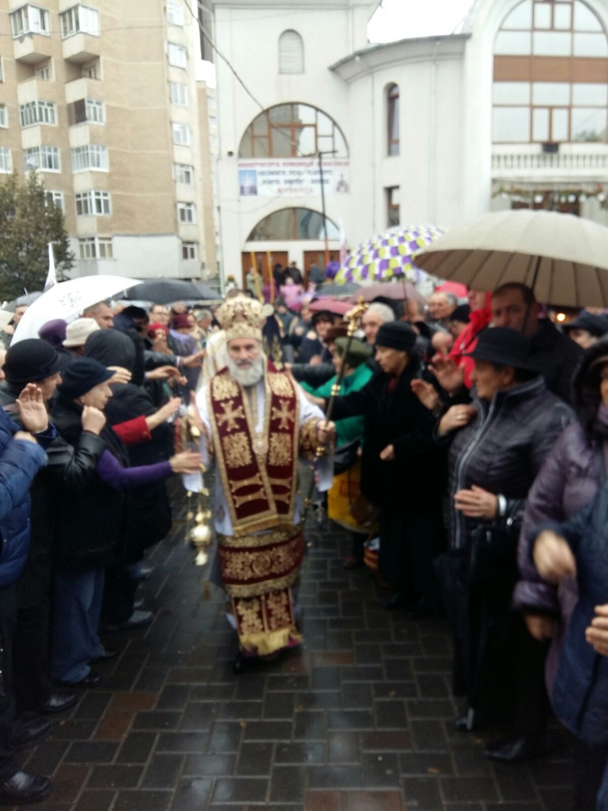 Hram la „Mitroviţa Bacăului“ Hram la „Mitroviţa Bacăului“