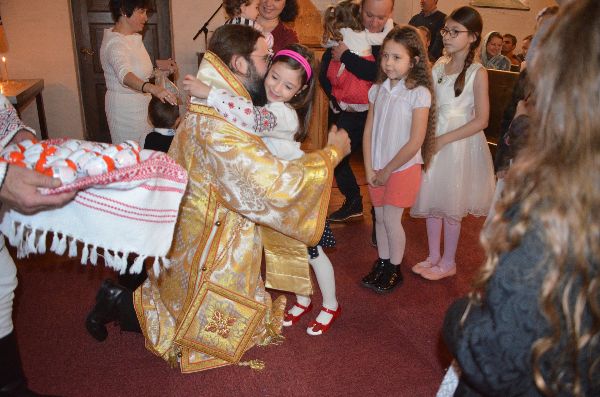 PS Macarie: „Neamul românesc a avut doar două instituții care au rezistat, nedărâmate, de-a lungul timpului: familia și Biserica” PS Macarie: „Neamul românesc a avut doar două instituții care au rezistat, nedărâmate, de-a lungul timpului: familia și Biserica”