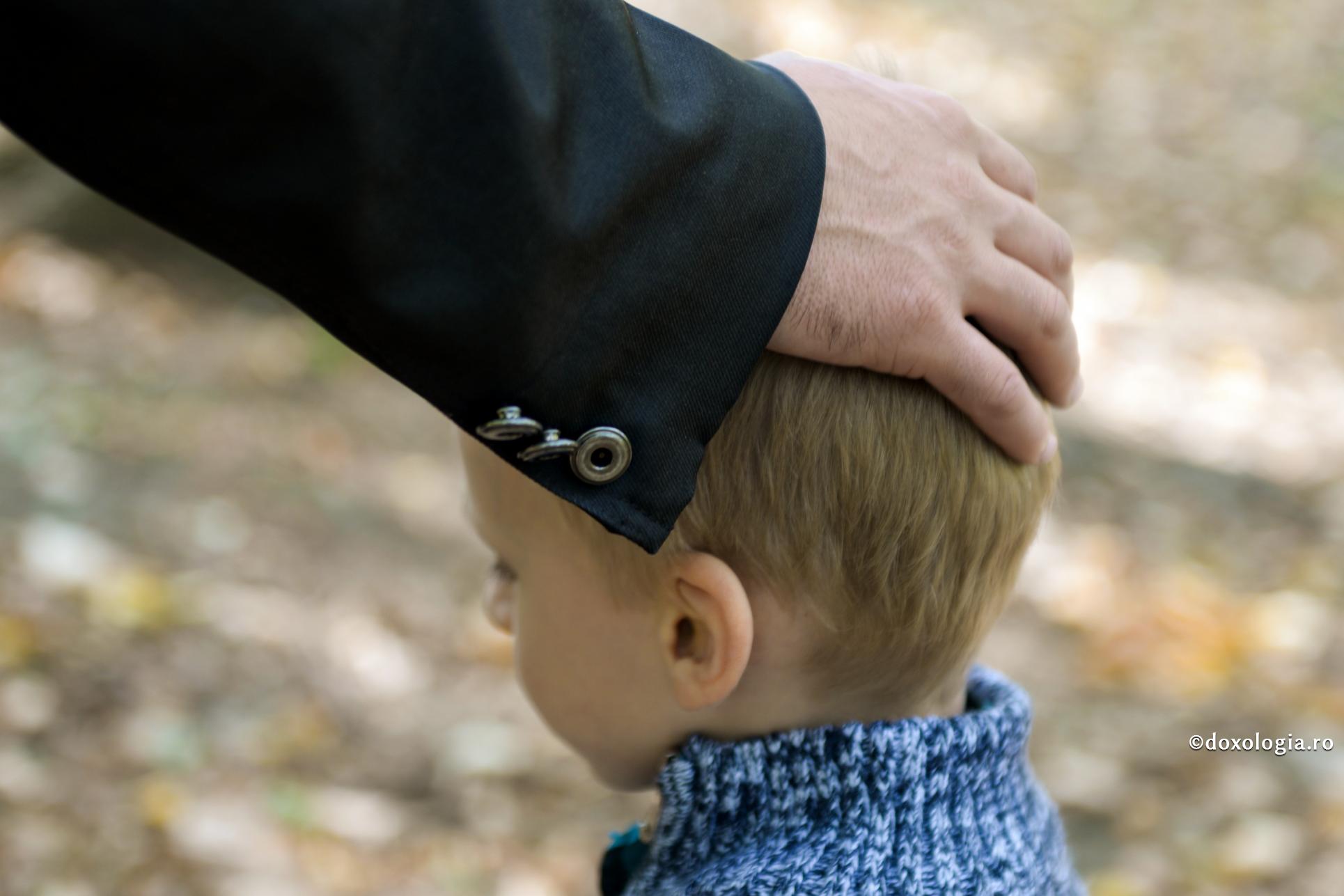 Cine-i mereu lângă tine, gata să te ajute și să te aline?