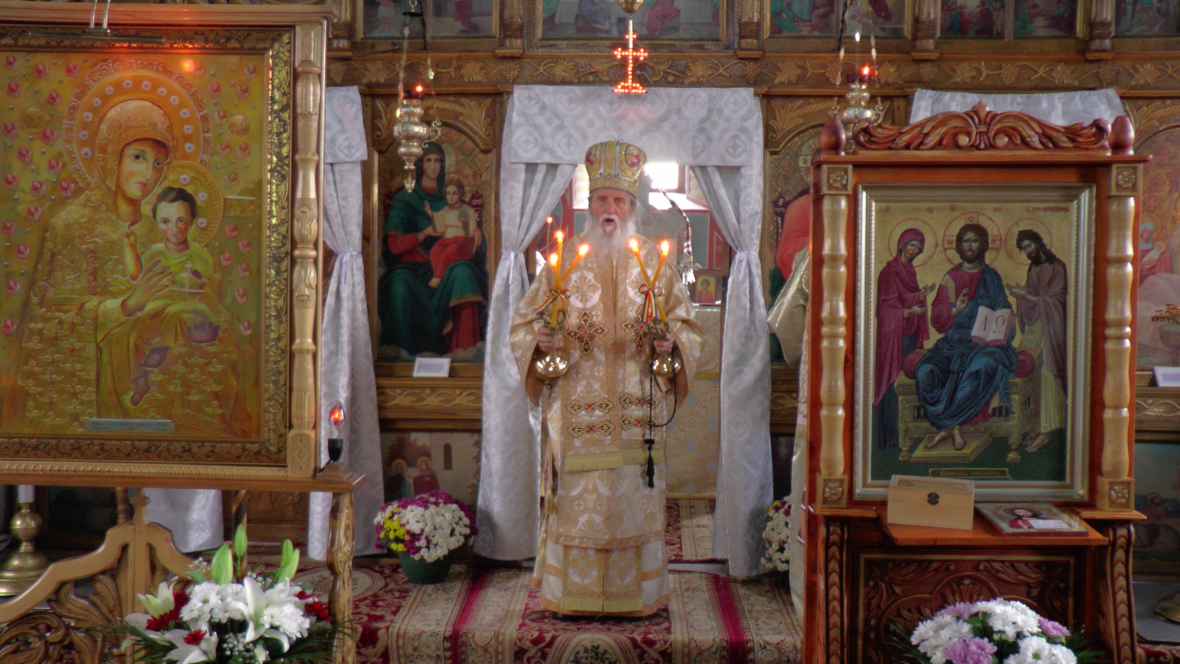 20 de ani de slujire preoțească, serbați prin Liturghie arhierească