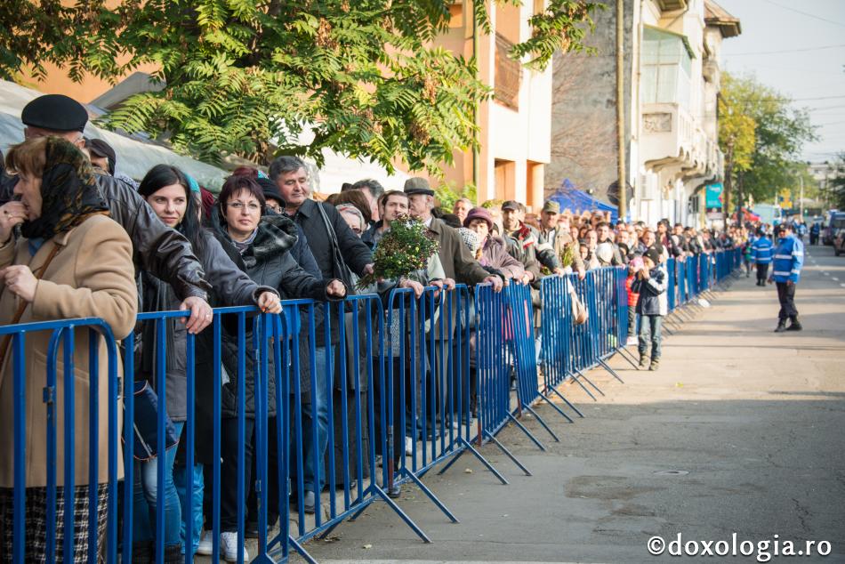 Sfaturi pentru pelerinii care vin la Hramul Sfintei Cuvioase Parascheva de la Iași